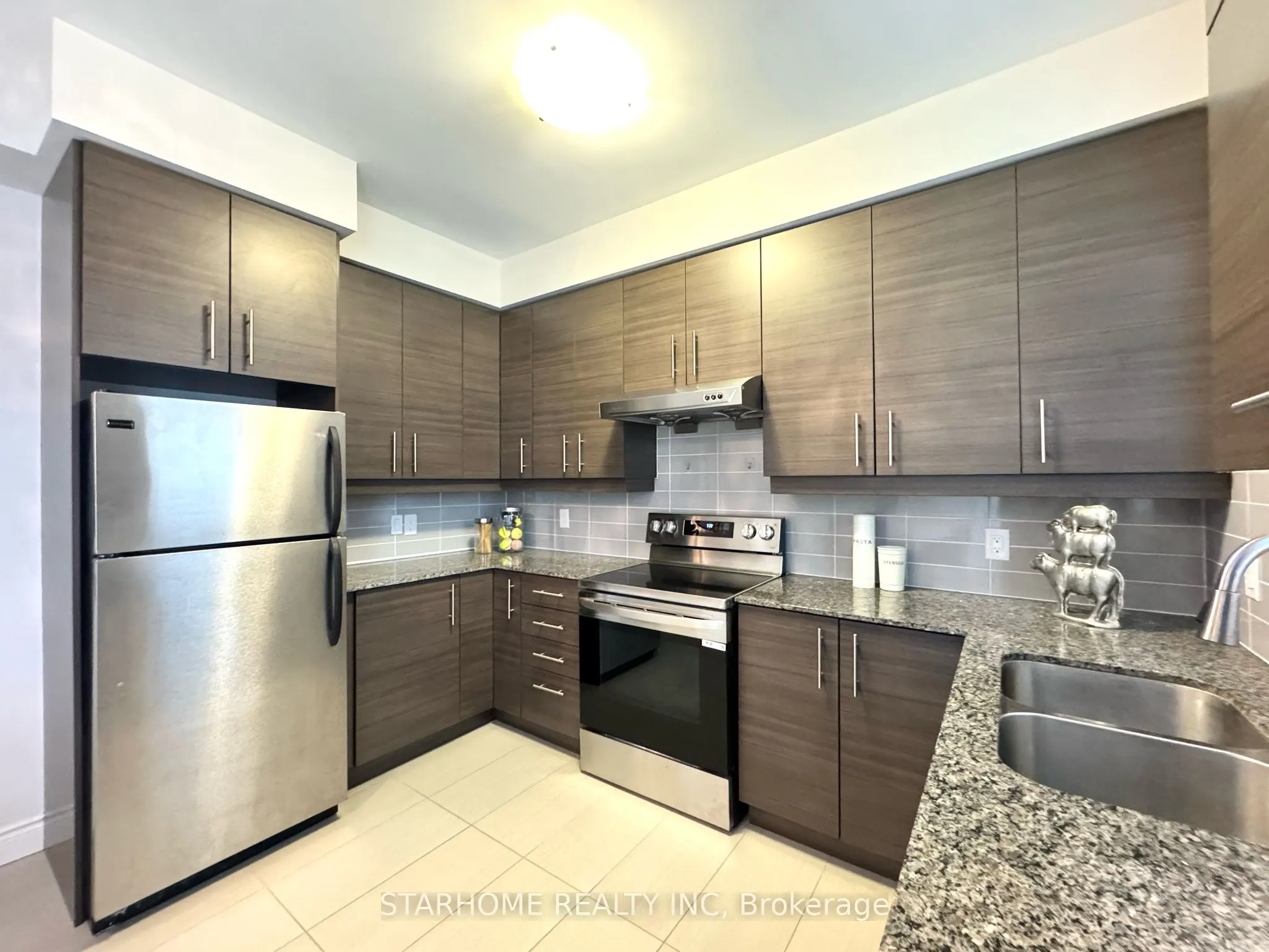 311 South Park Road, #16