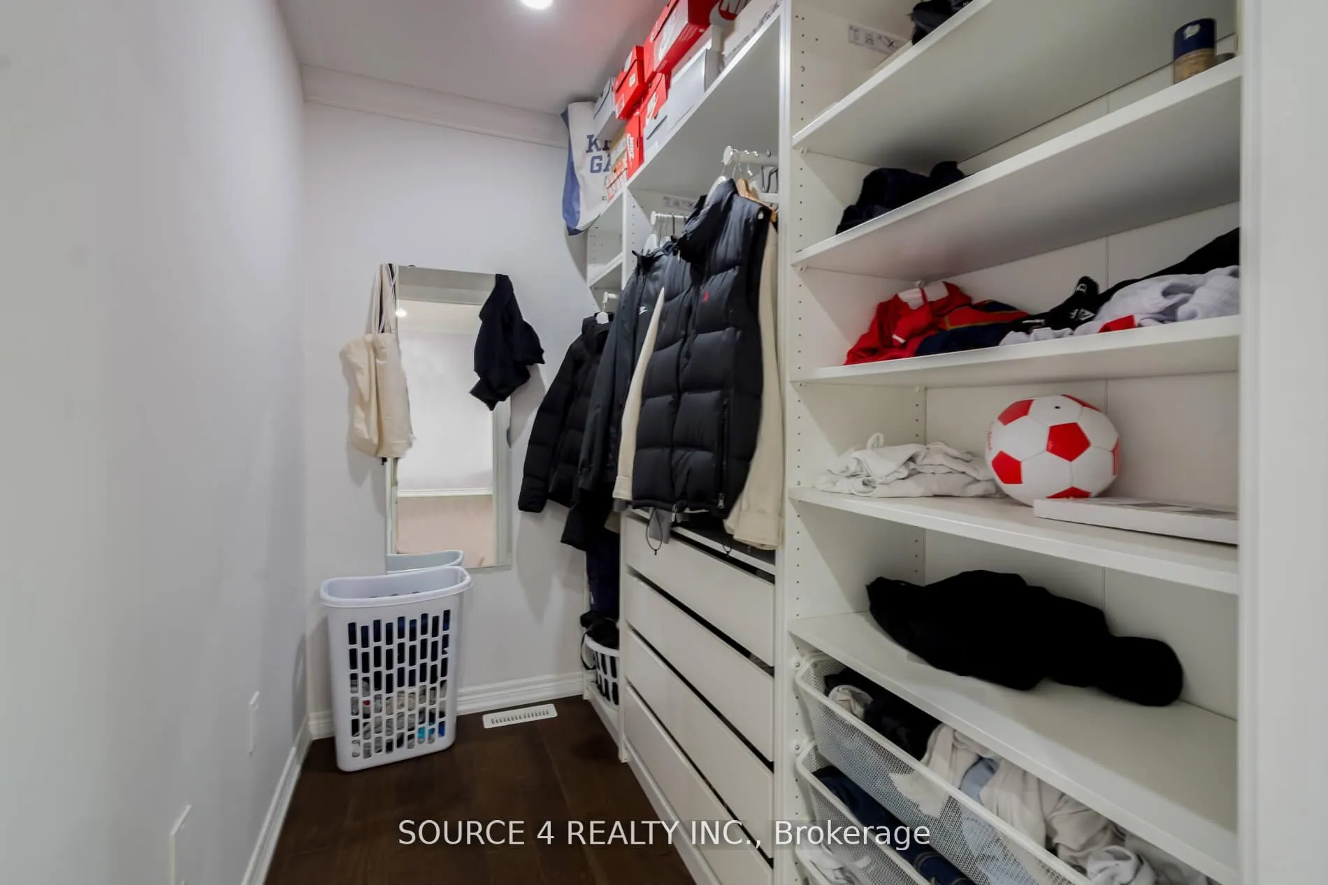 129 Barons Street