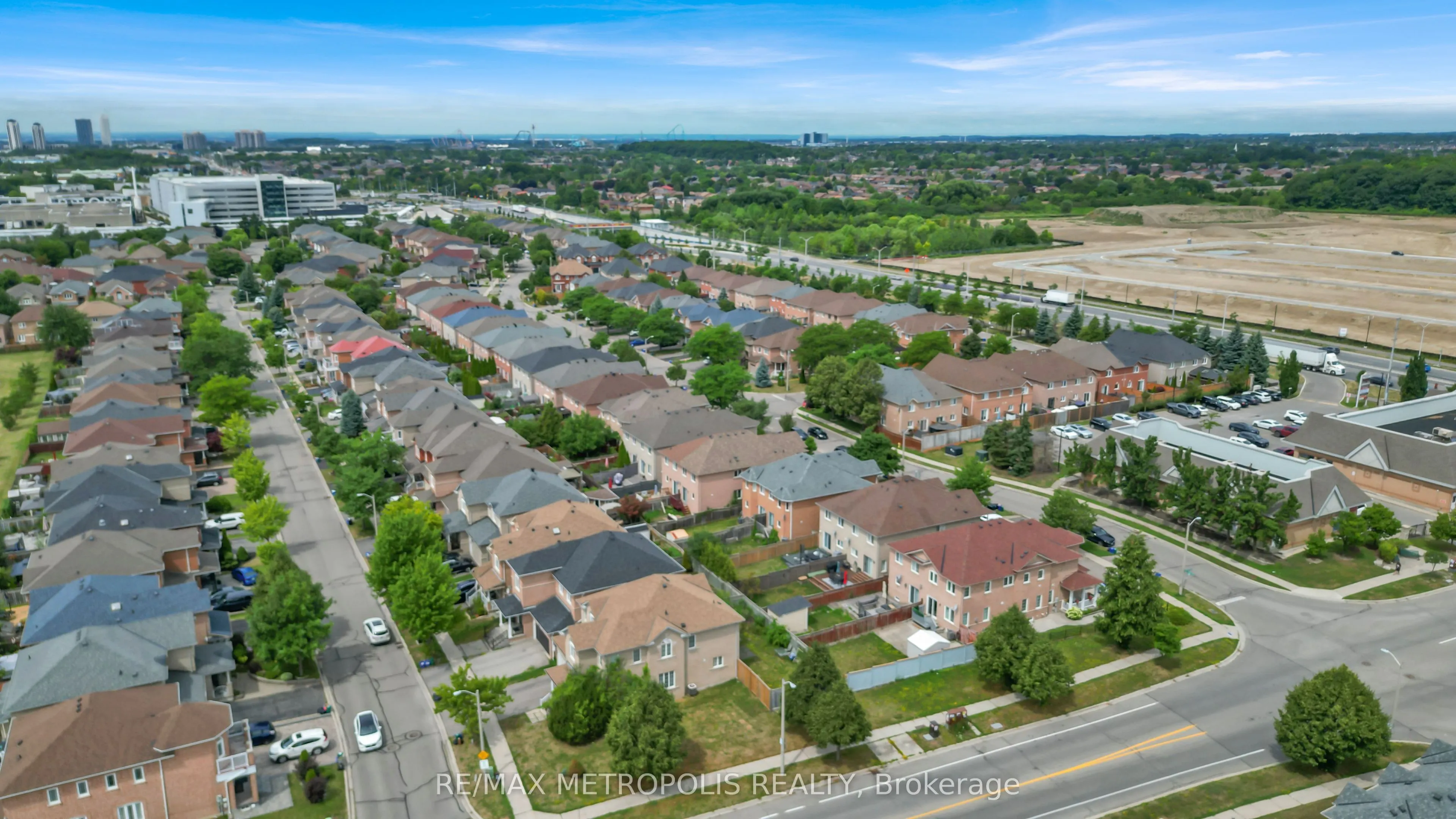 15 Royal Appian Crescent