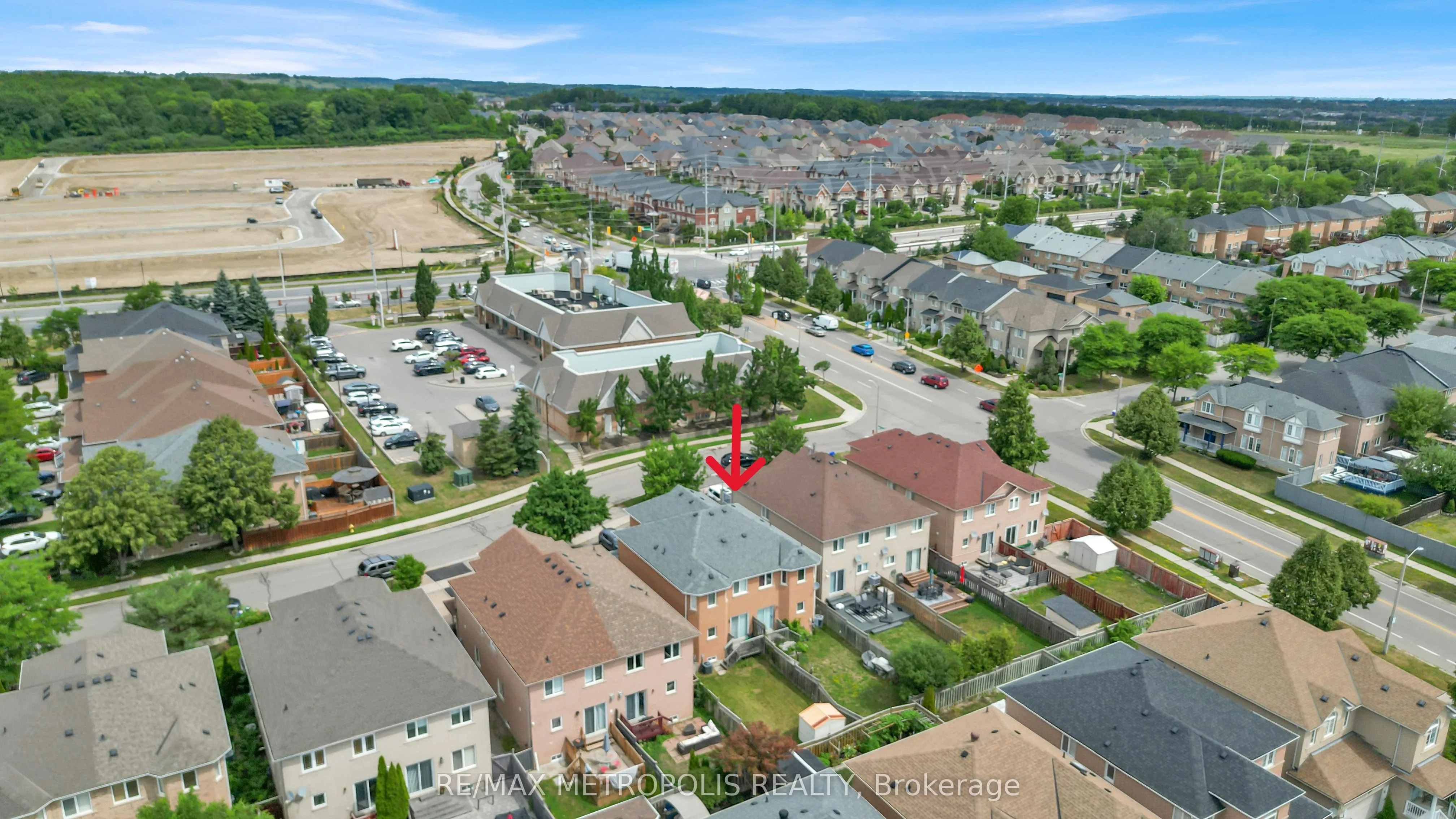 15 Royal Appian Crescent