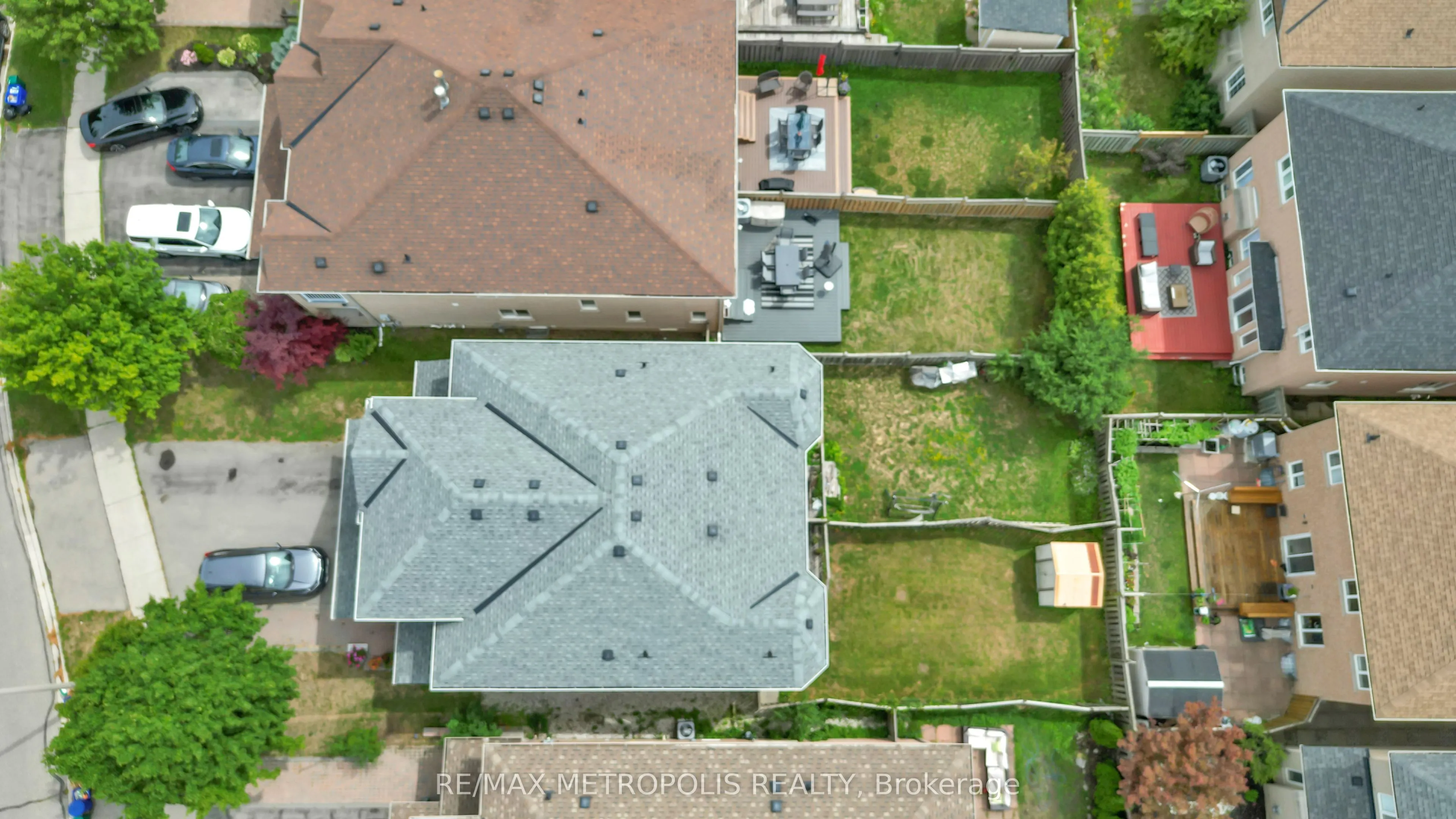 15 Royal Appian Crescent