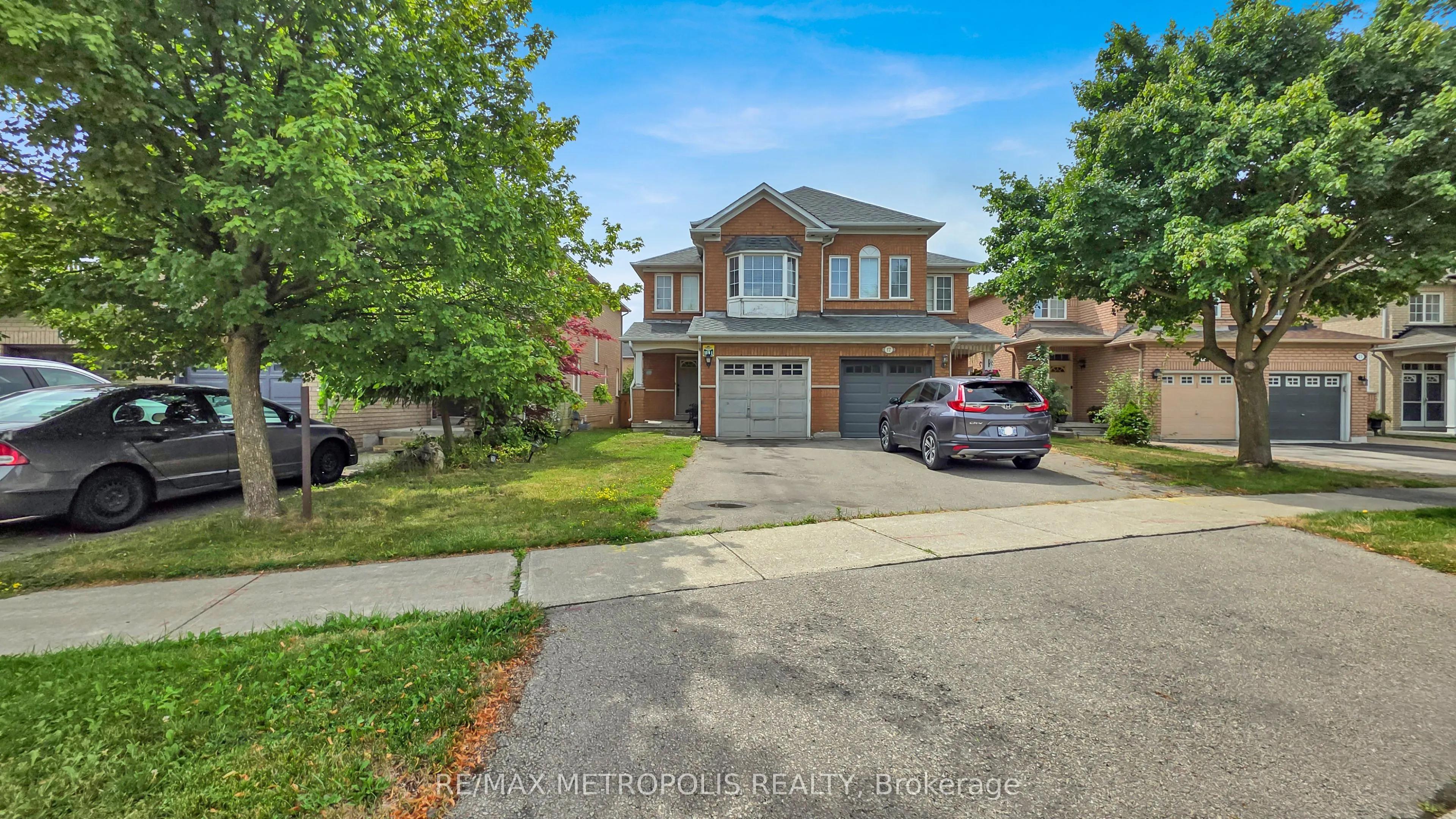 15 Royal Appian Crescent
