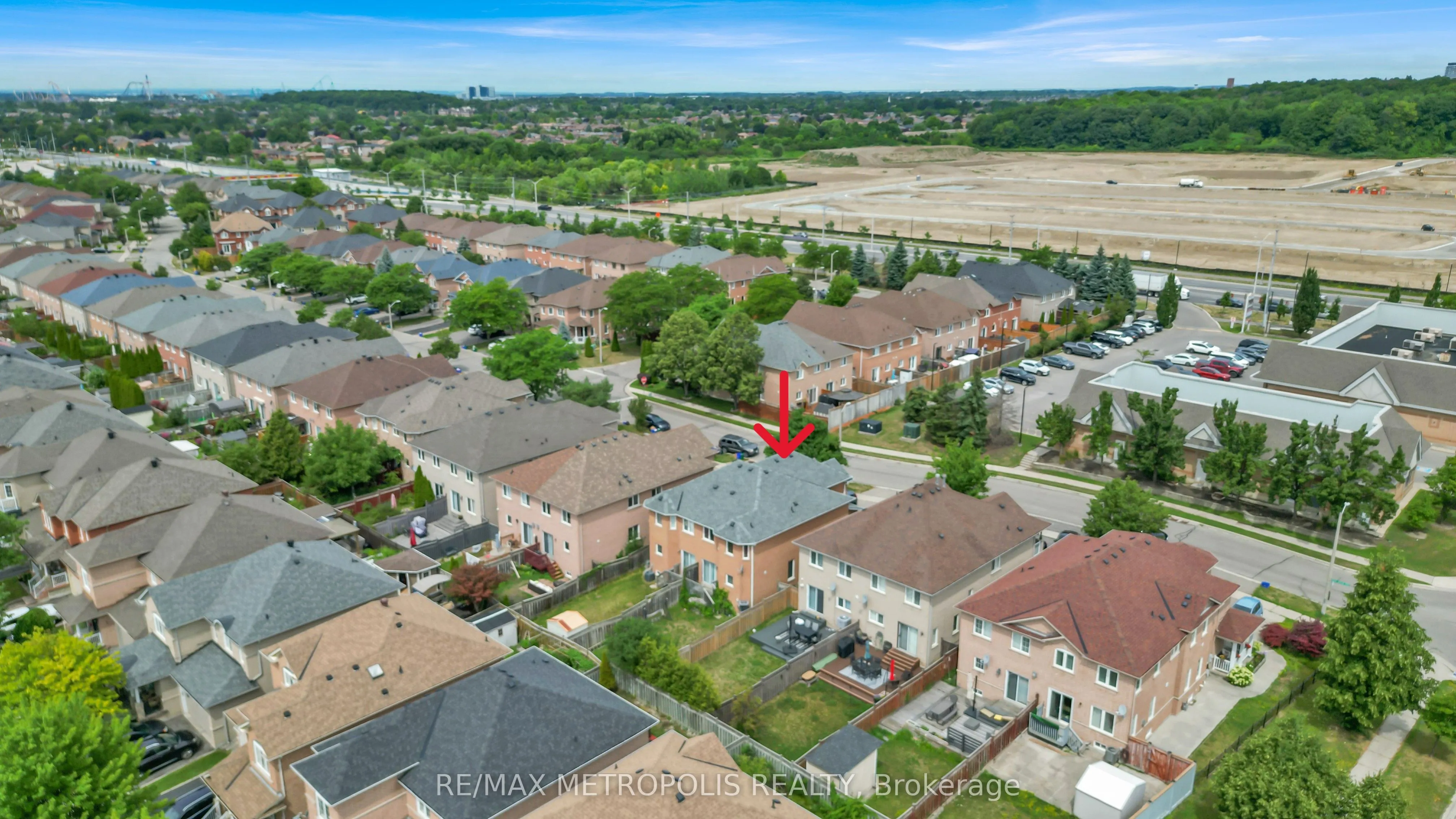 15 Royal Appian Crescent