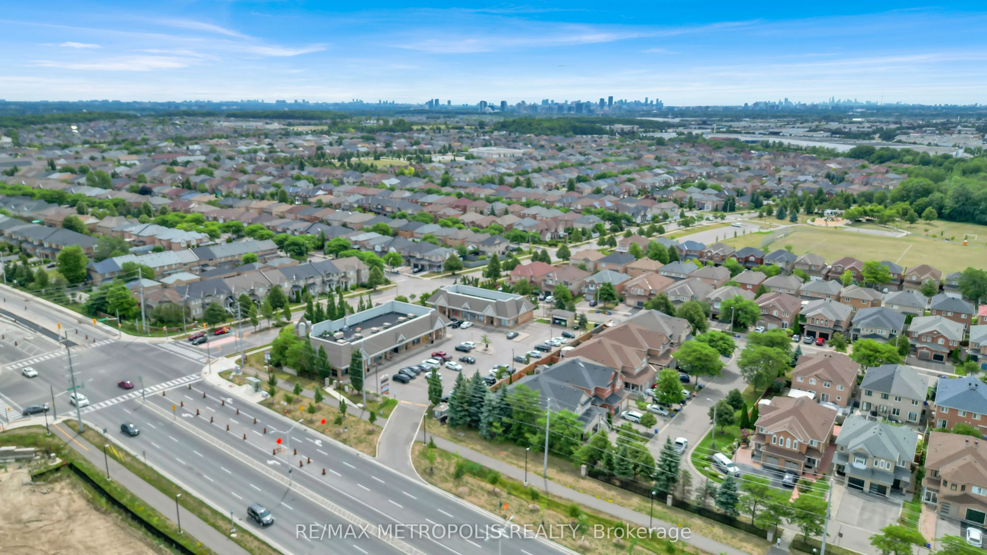 15 Royal Appian Crescent