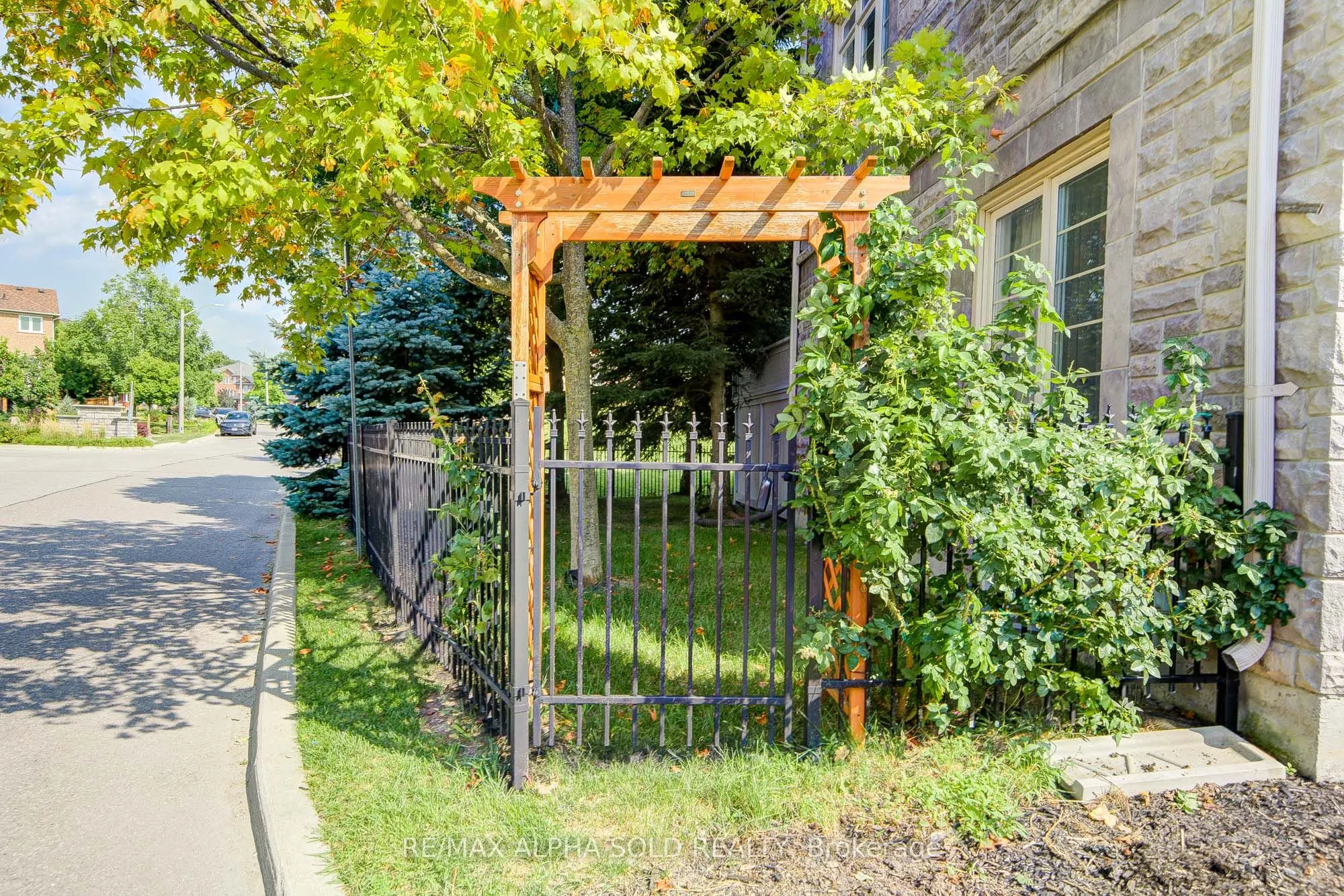 144 Chapman Court