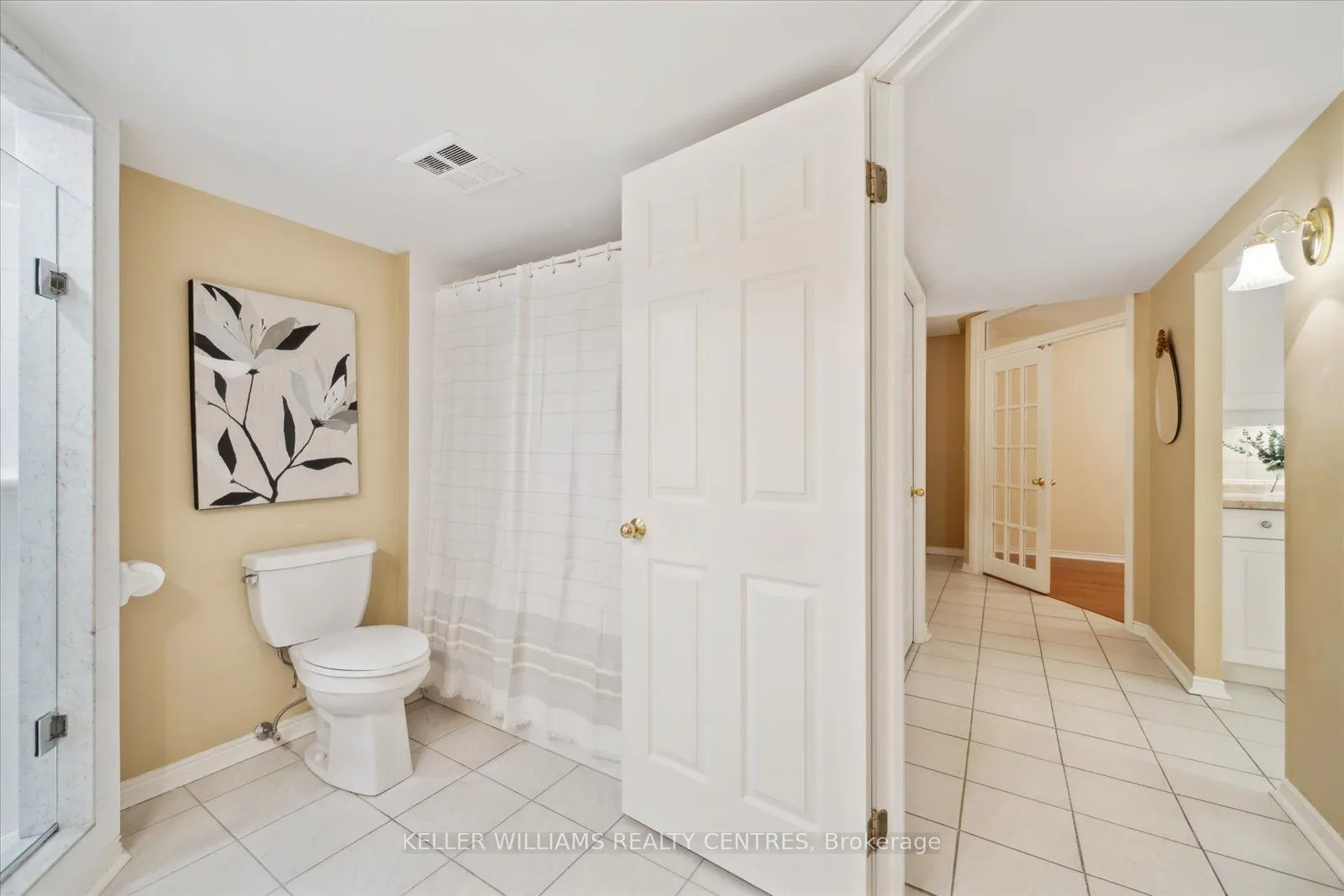 85 Wellington Street W, #203