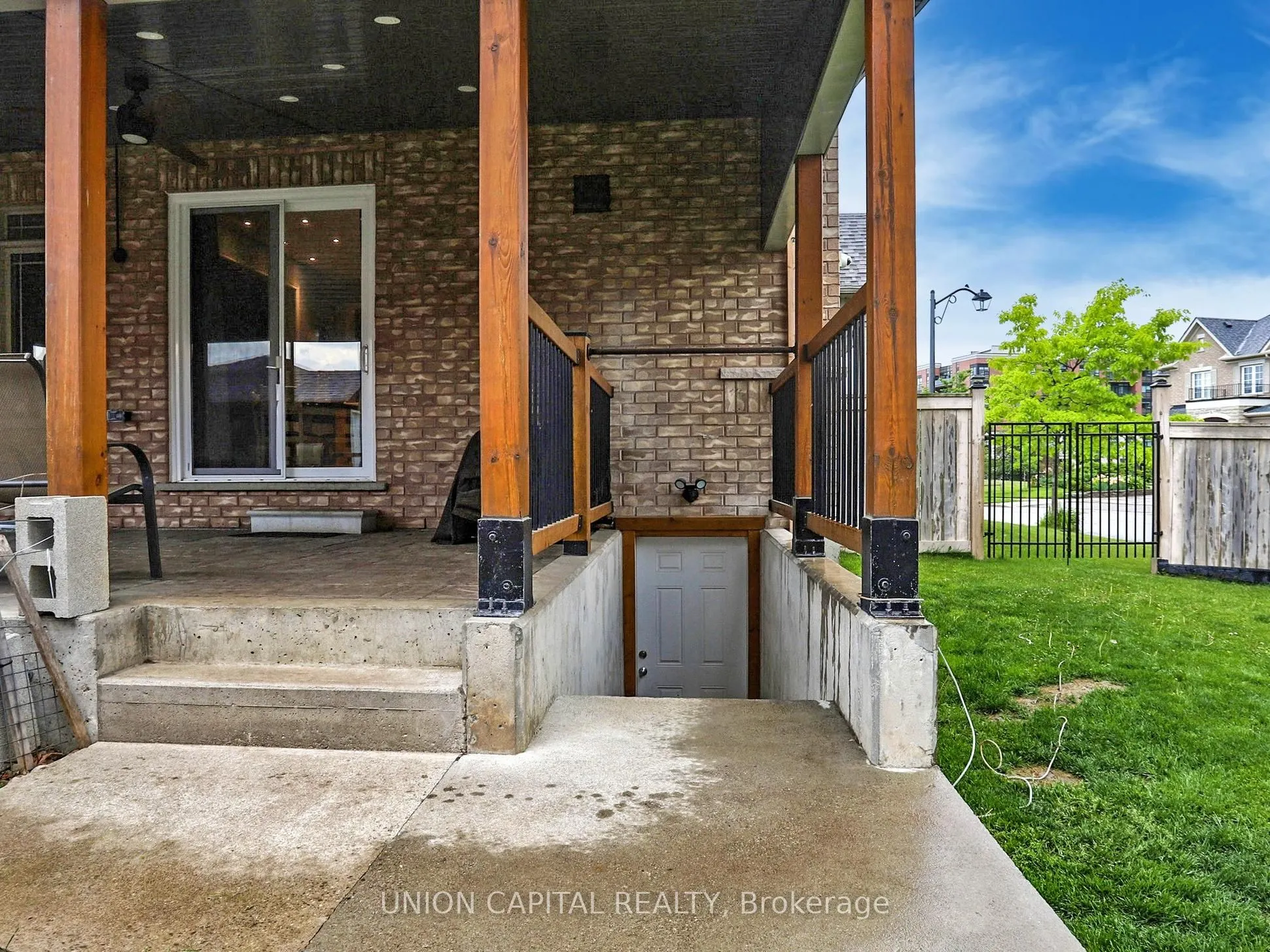 83 Mooney Street