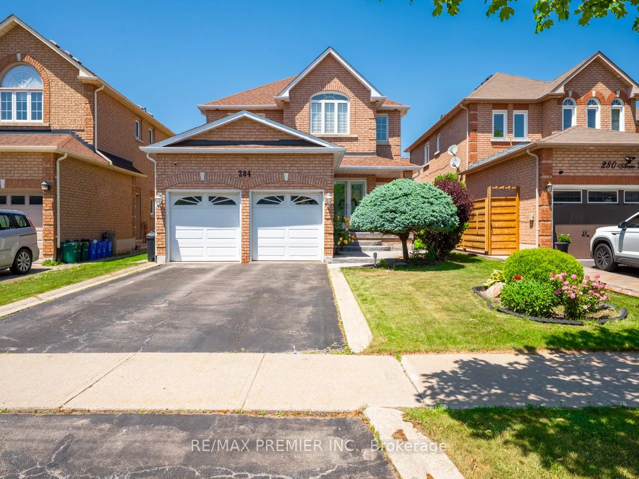 284 Avro Road