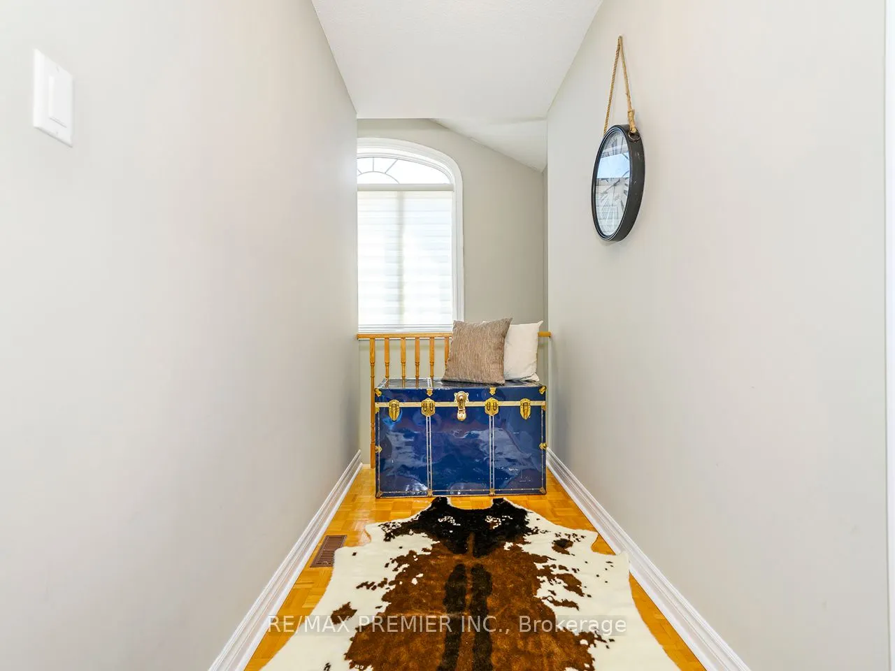 284 Avro Road