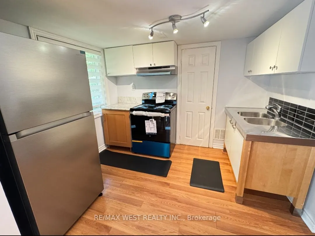 43 Chiswick Crescent, #basement