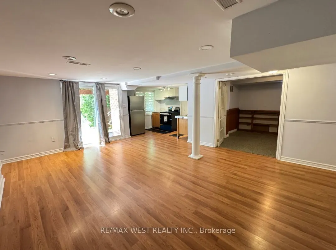 43 Chiswick Crescent, #basement