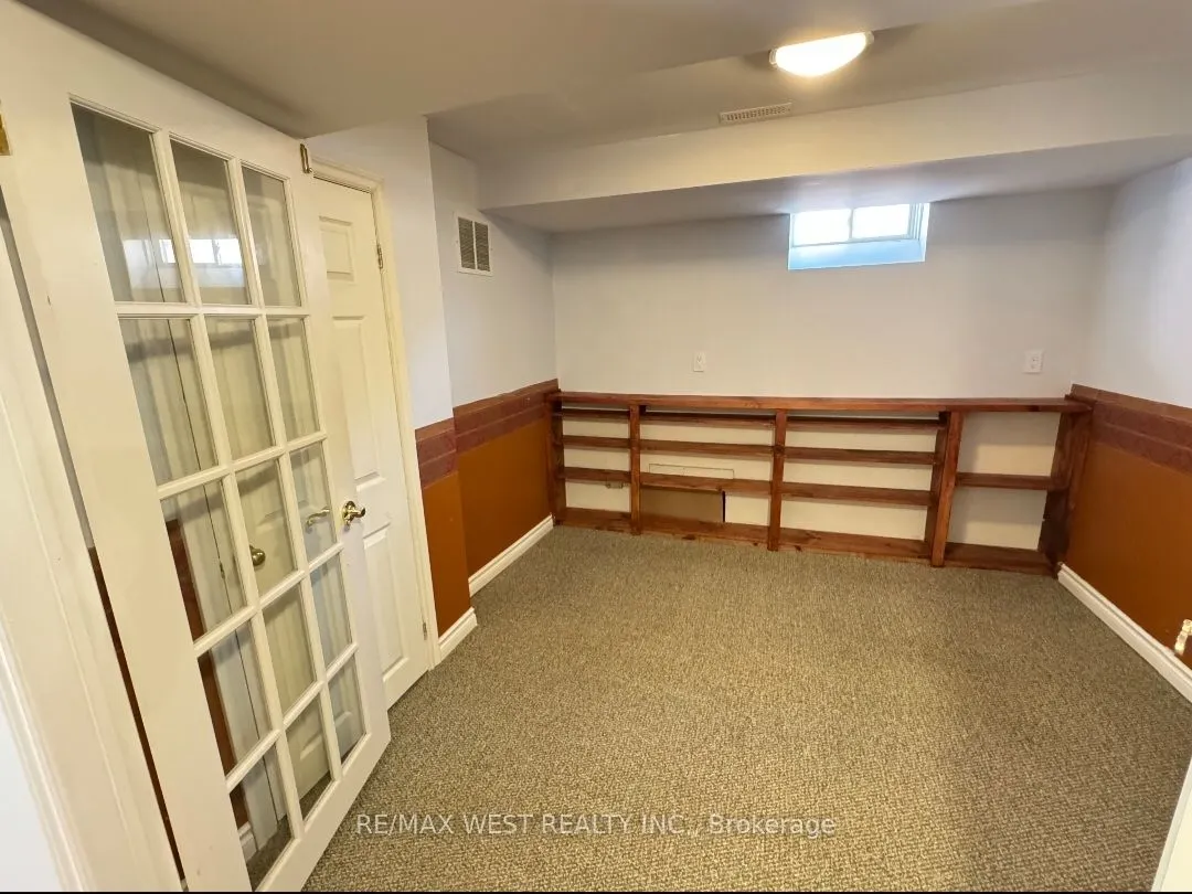43 Chiswick Crescent, #basement