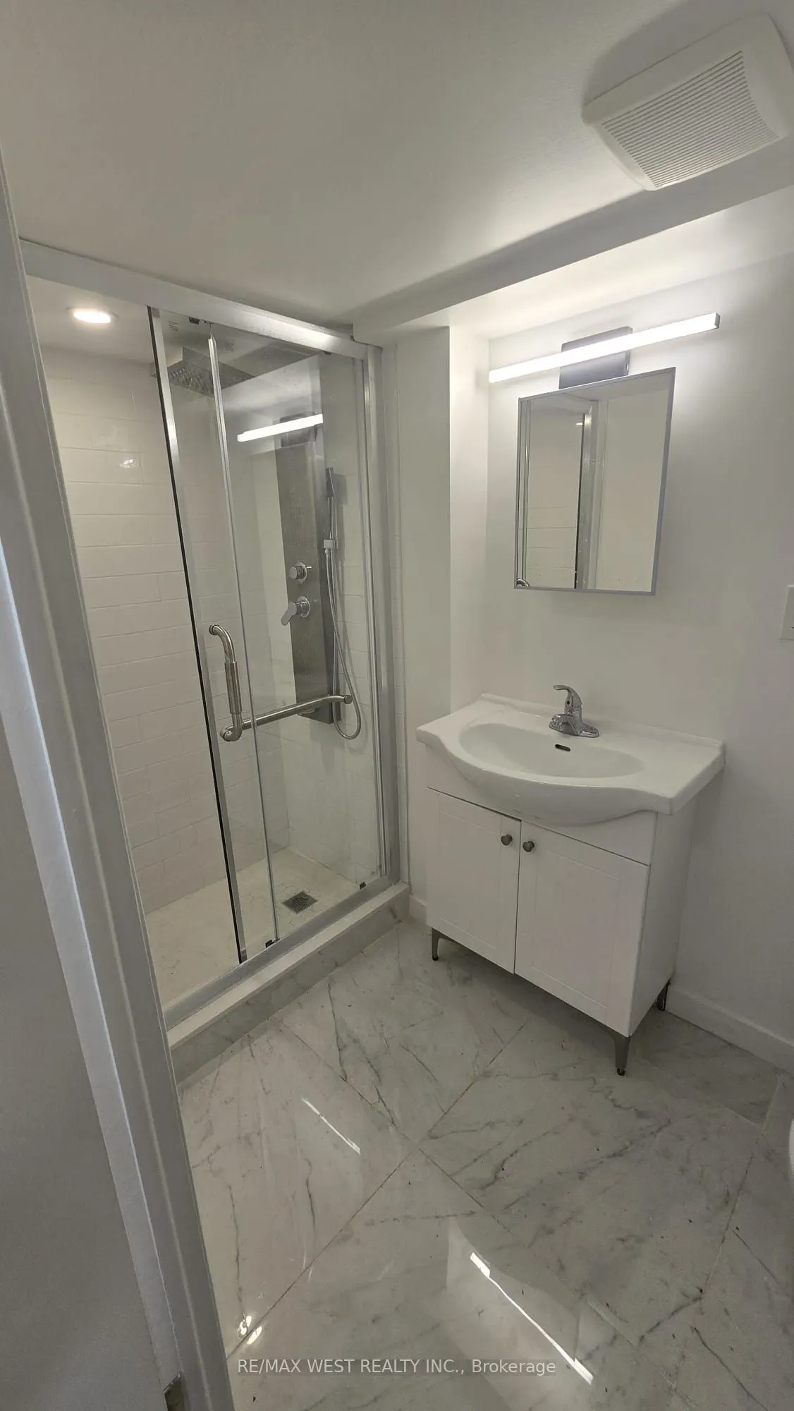 24 Walter Avenue, #Lower