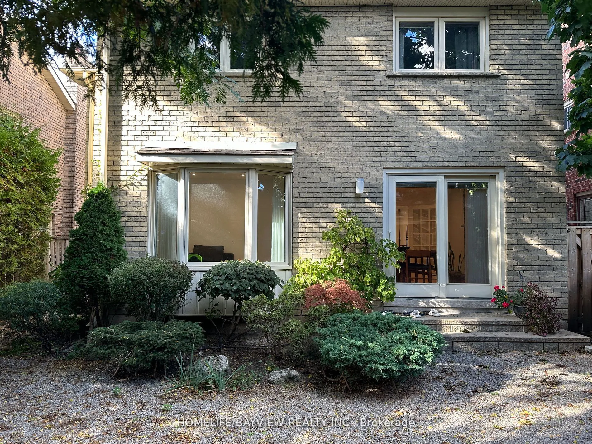 77 Eleanor Circle