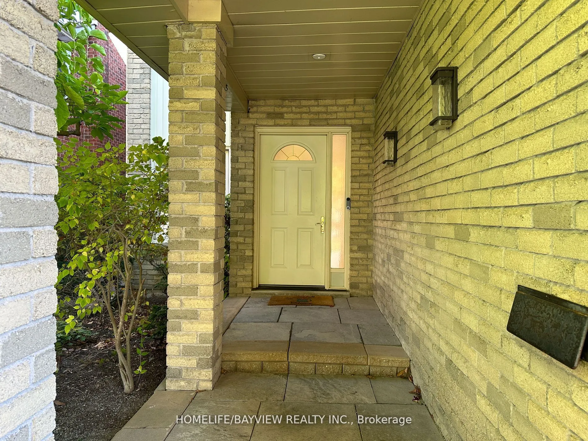 77 Eleanor Circle