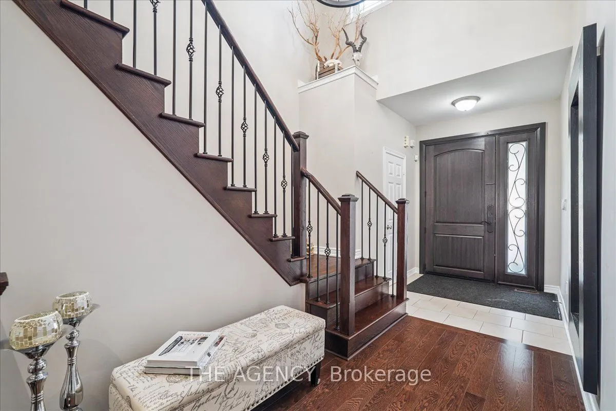 77 Sharpe Crescent