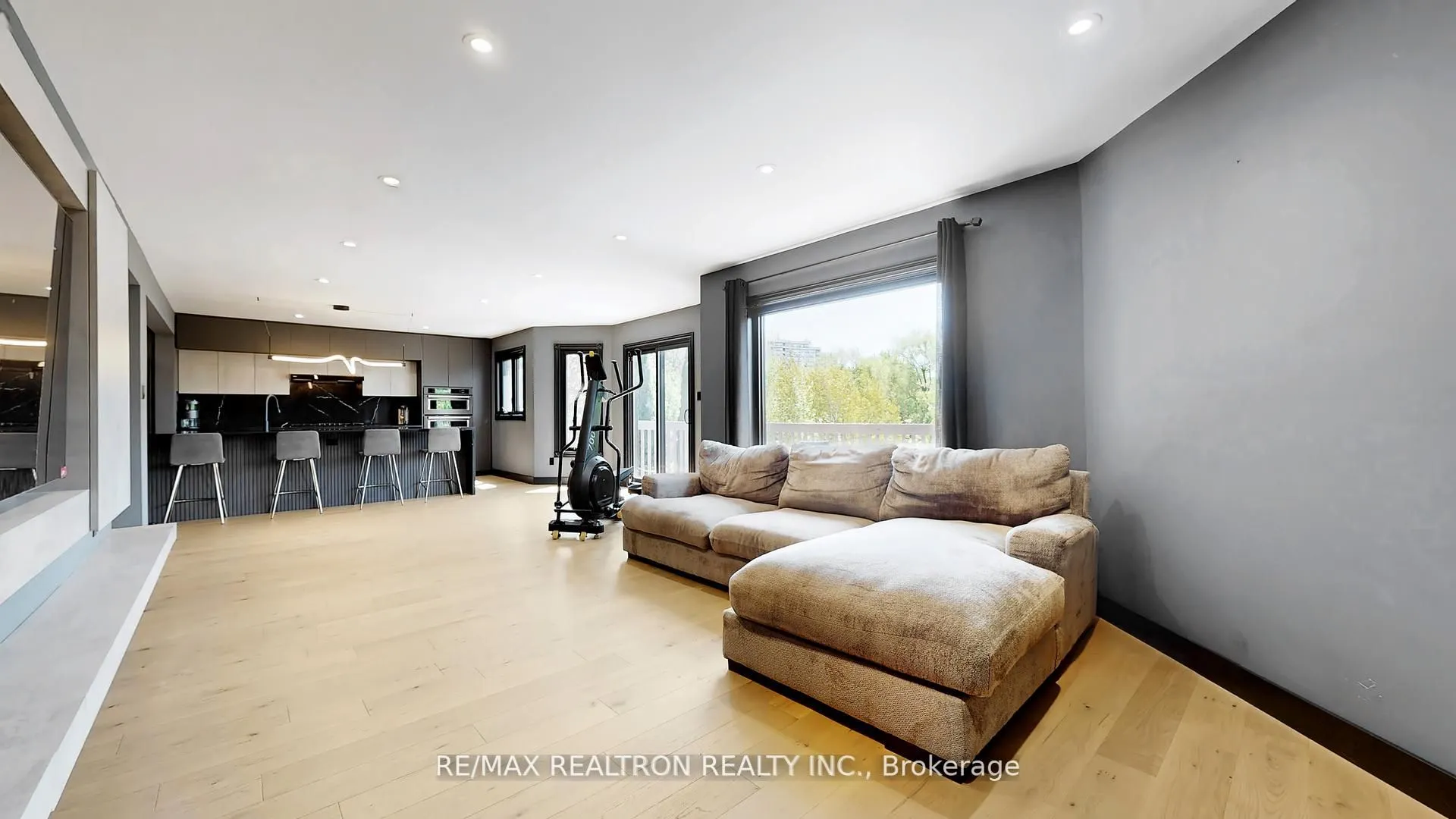 58 Castleridge Drive
