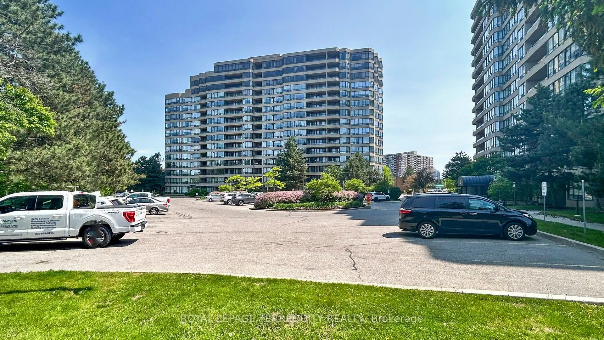 32 Clarissa Drive, #917