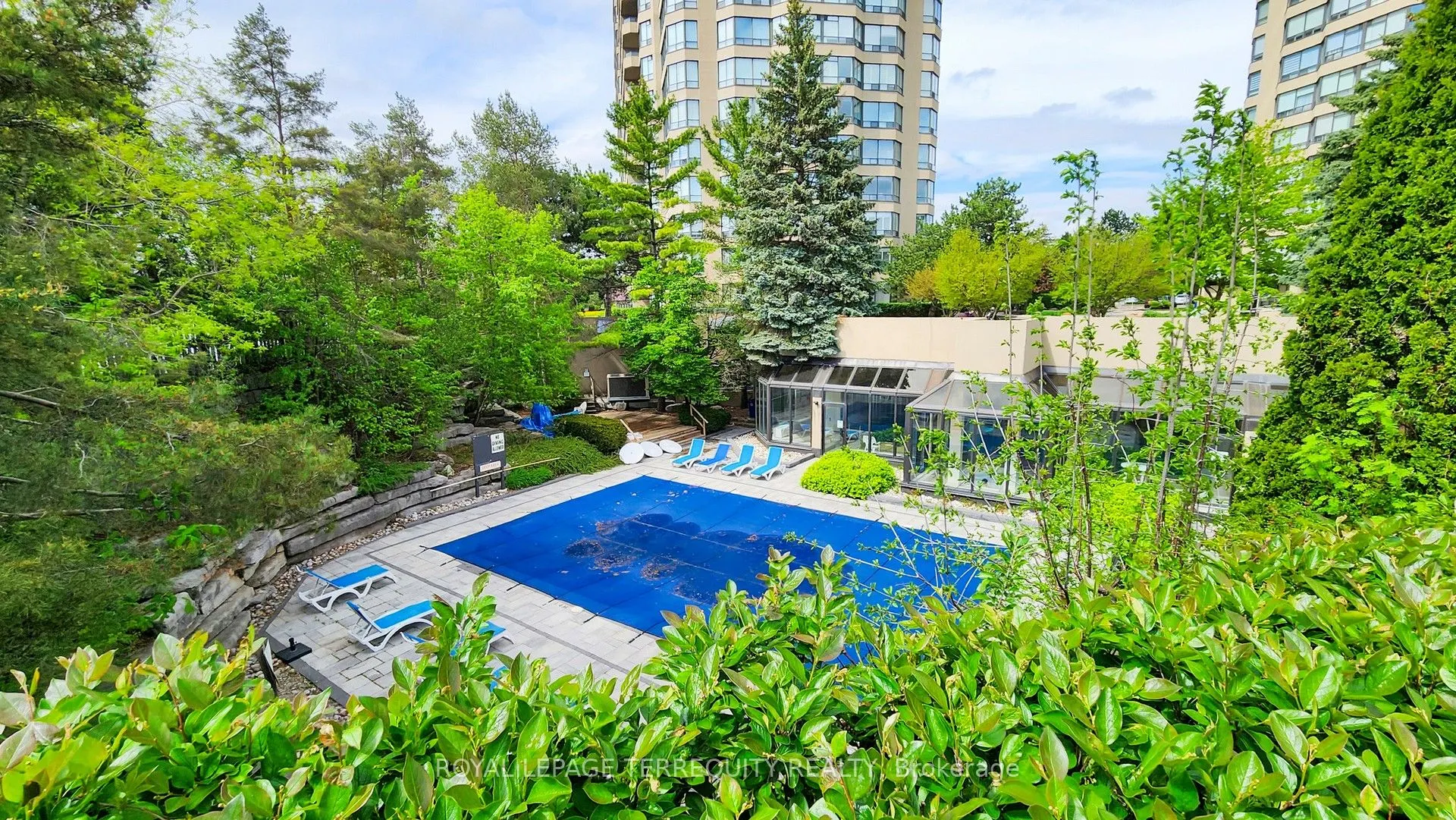 32 Clarissa Drive, #917