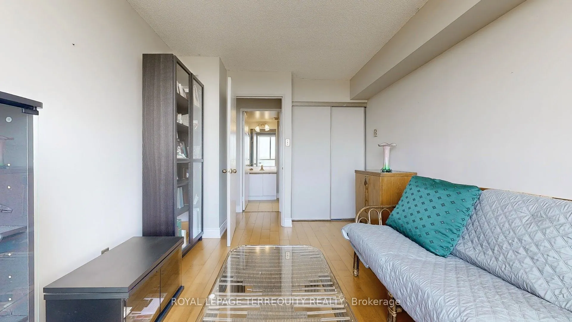 32 Clarissa Drive, #917
