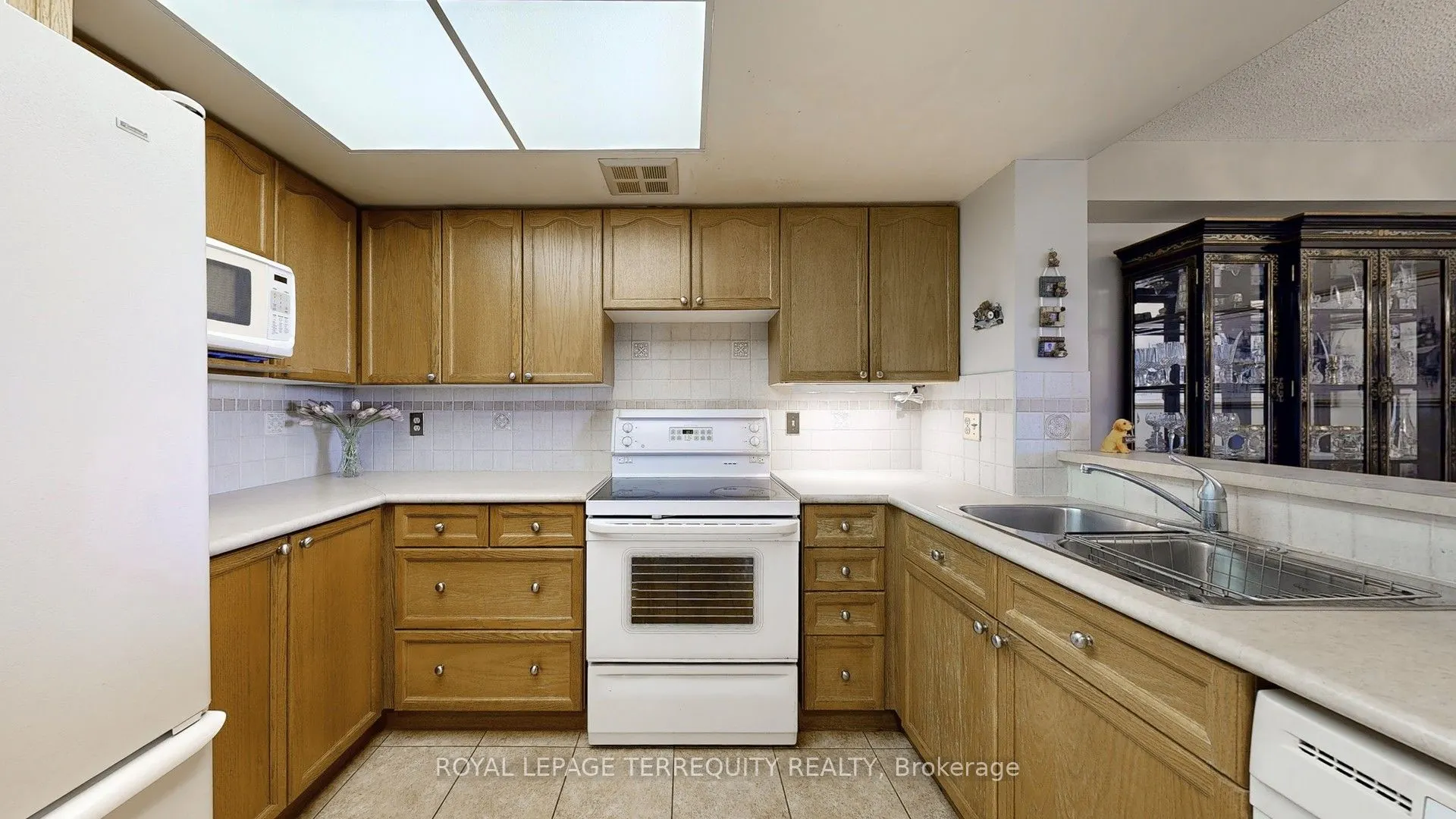 32 Clarissa Drive, #917