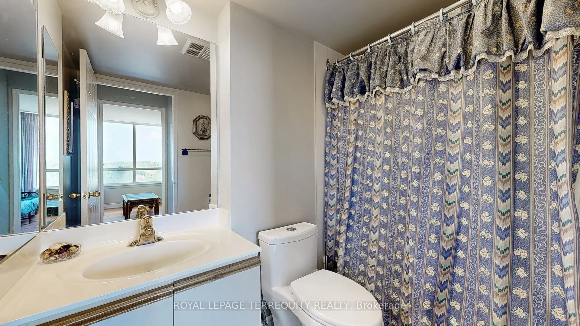 32 Clarissa Drive, #917