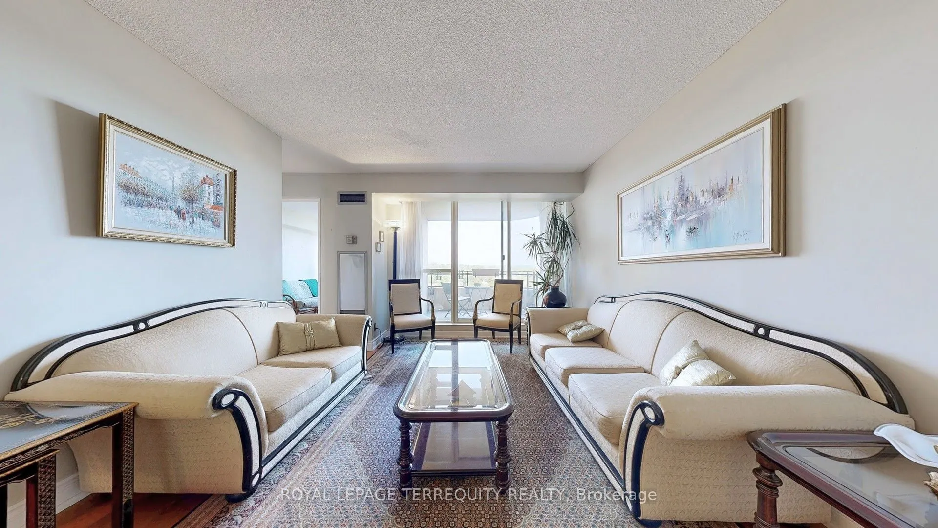 32 Clarissa Drive, #917
