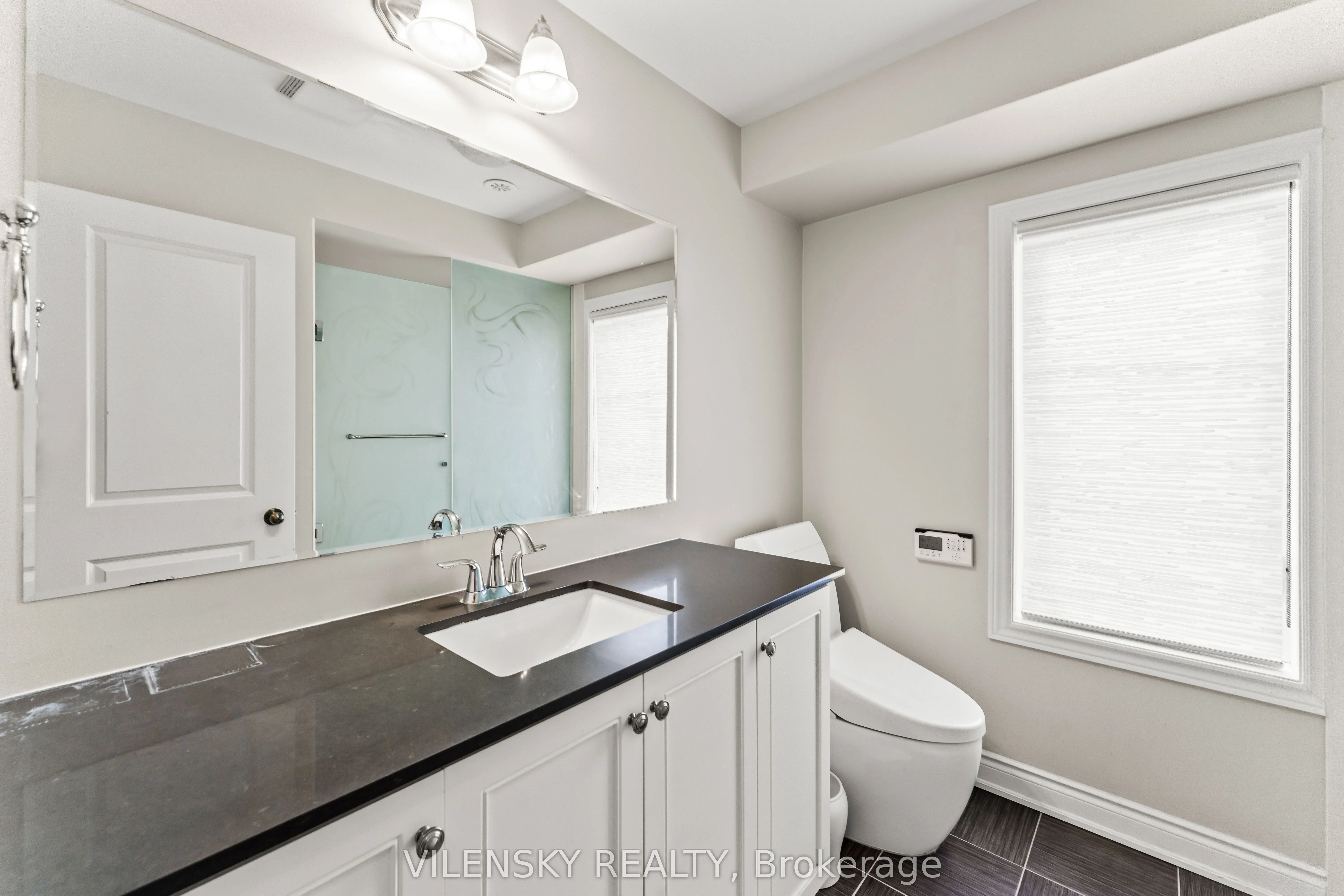 1331 Major Mackenzie Drive, #25