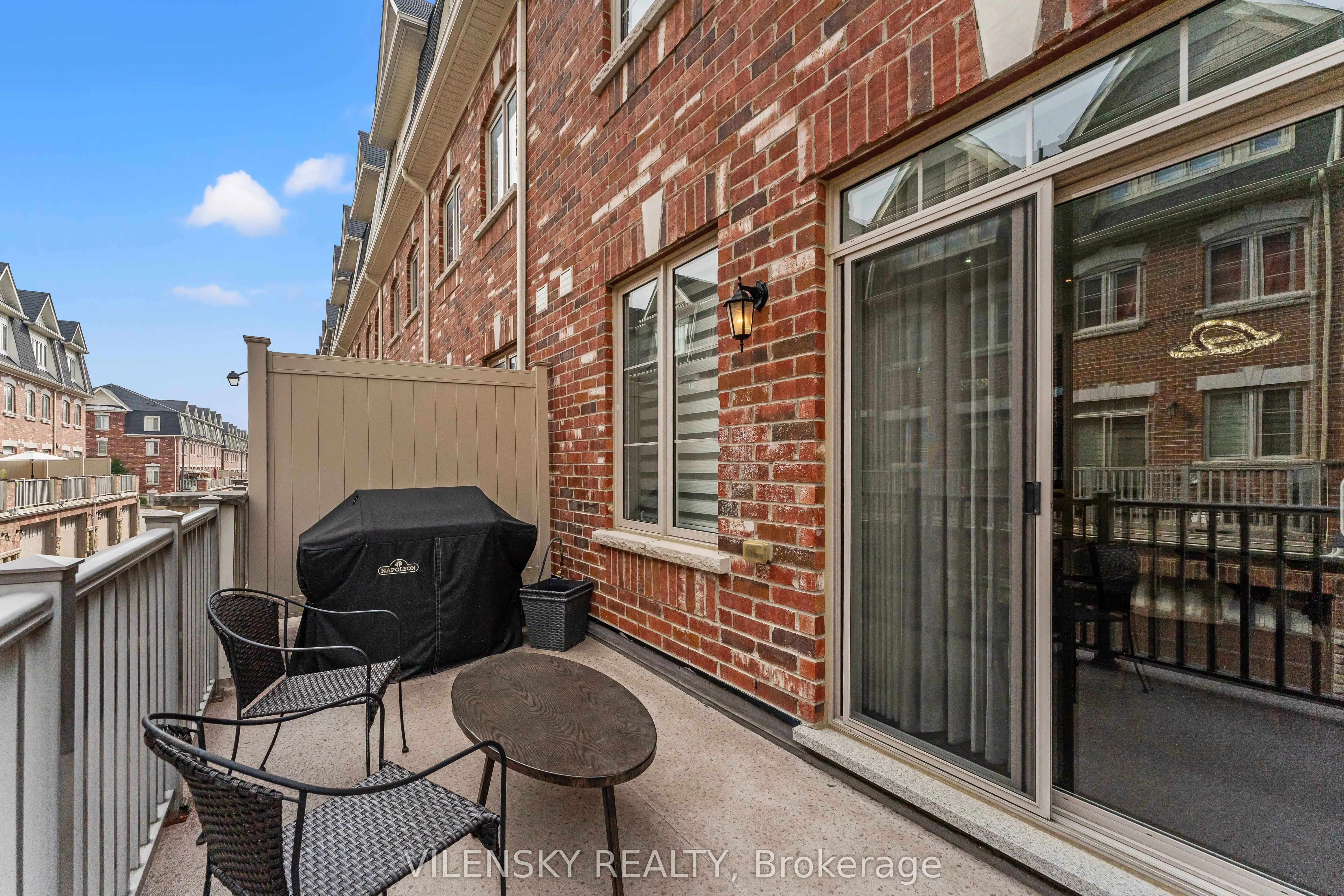1331 Major Mackenzie Drive, #25