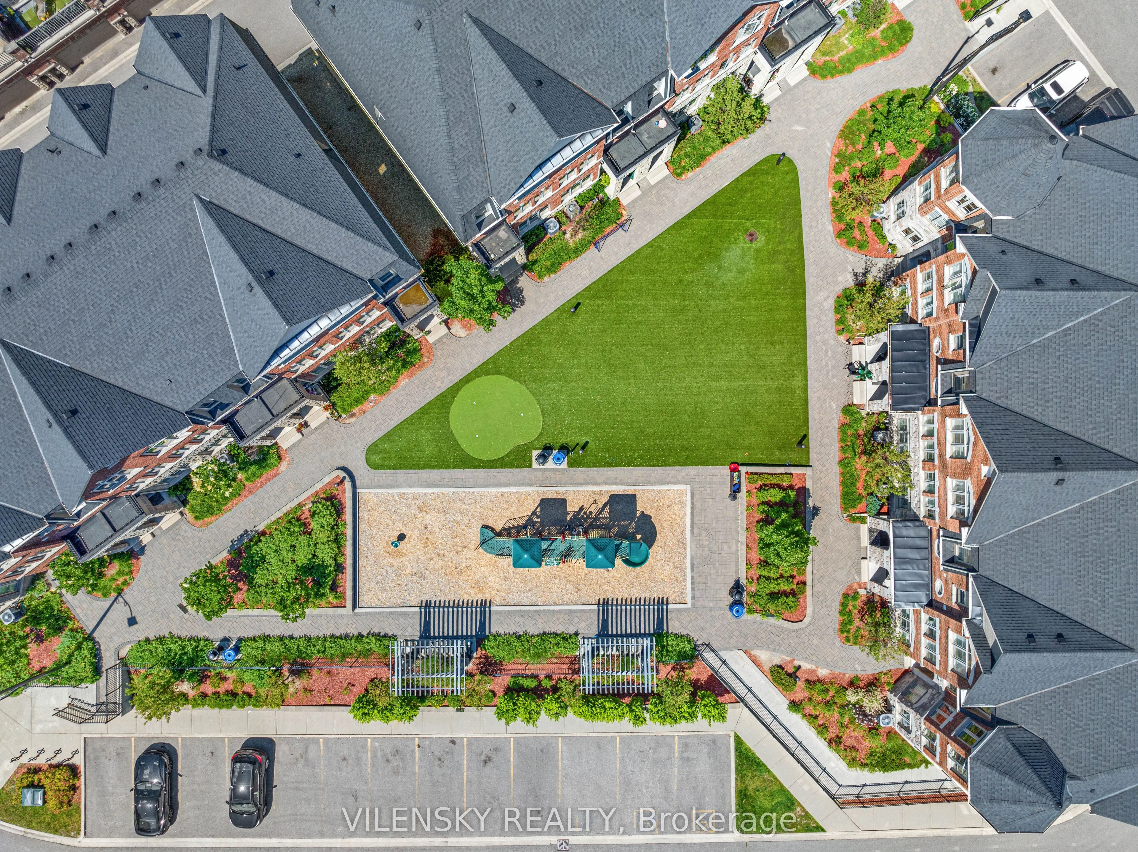 1331 Major Mackenzie Drive, #25