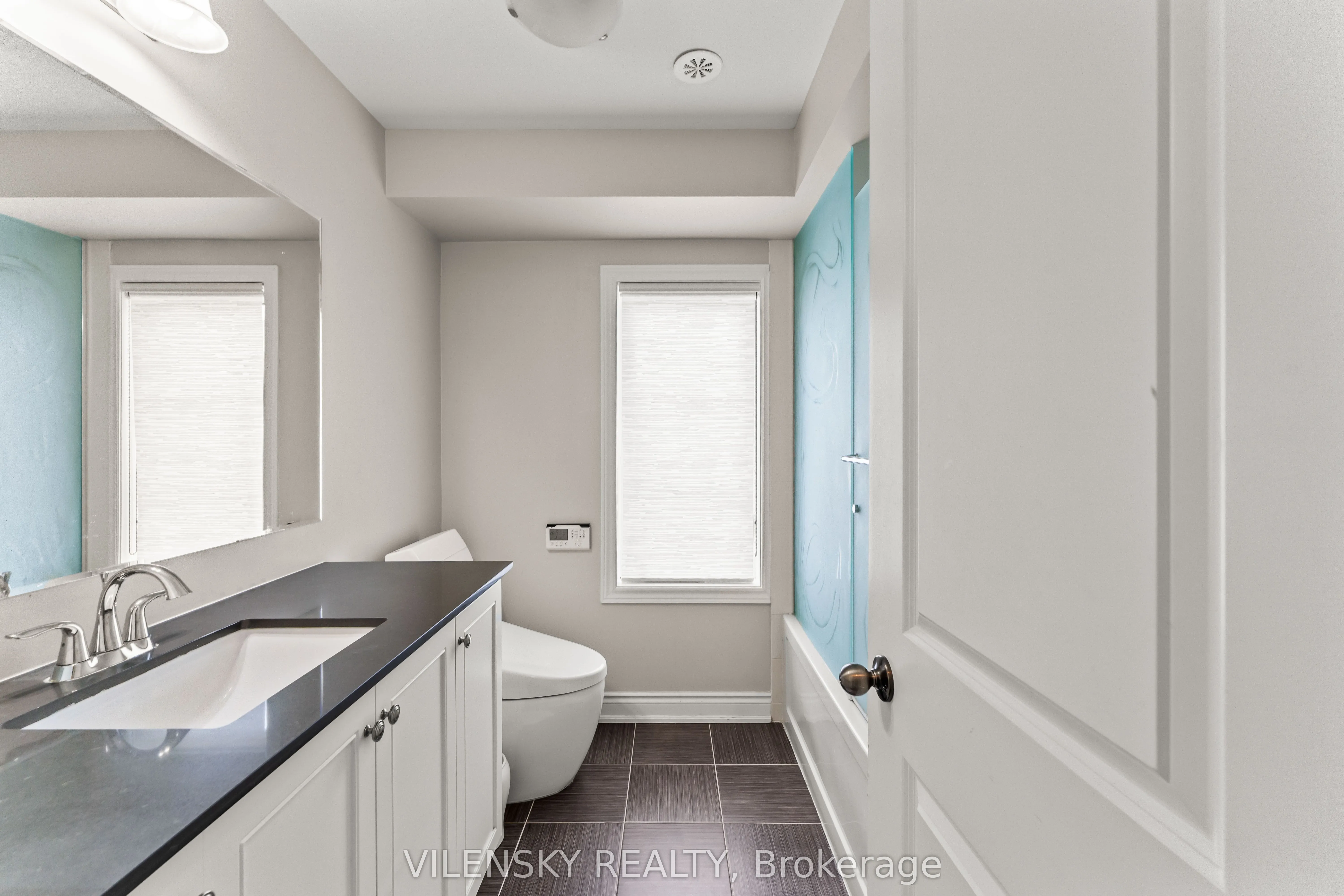 1331 Major Mackenzie Drive, #25