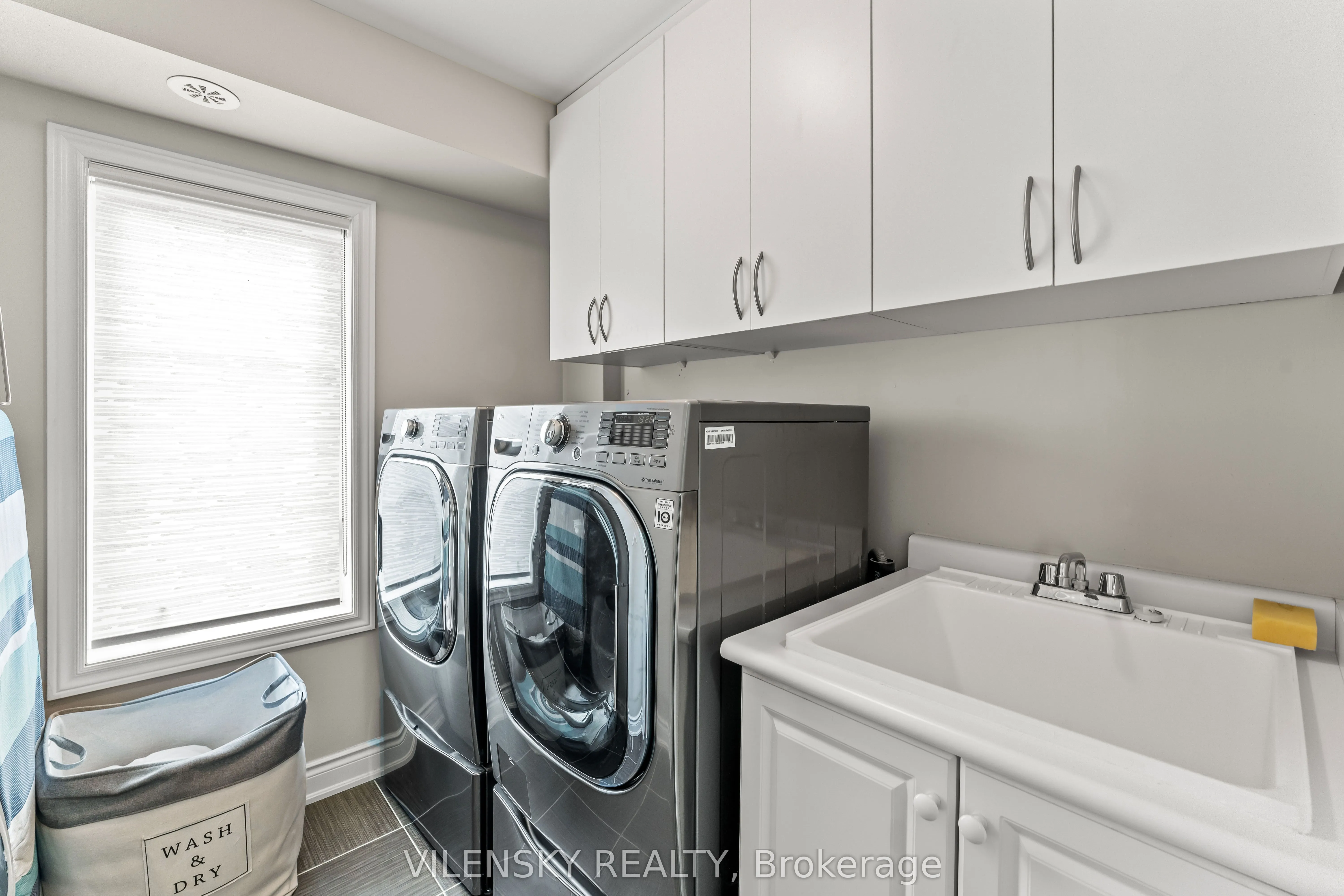 1331 Major Mackenzie Drive, #25