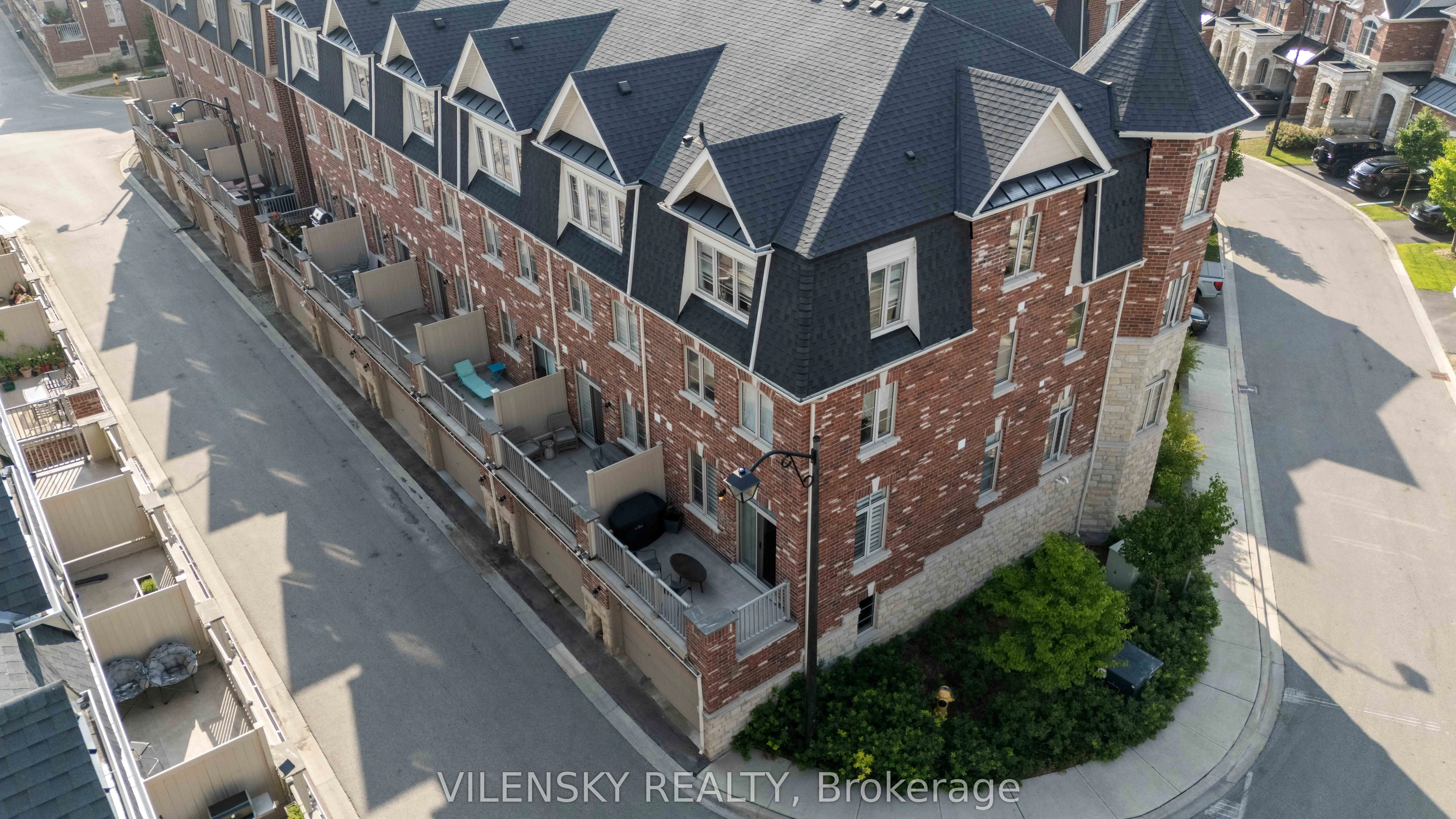 1331 Major Mackenzie Drive, #25