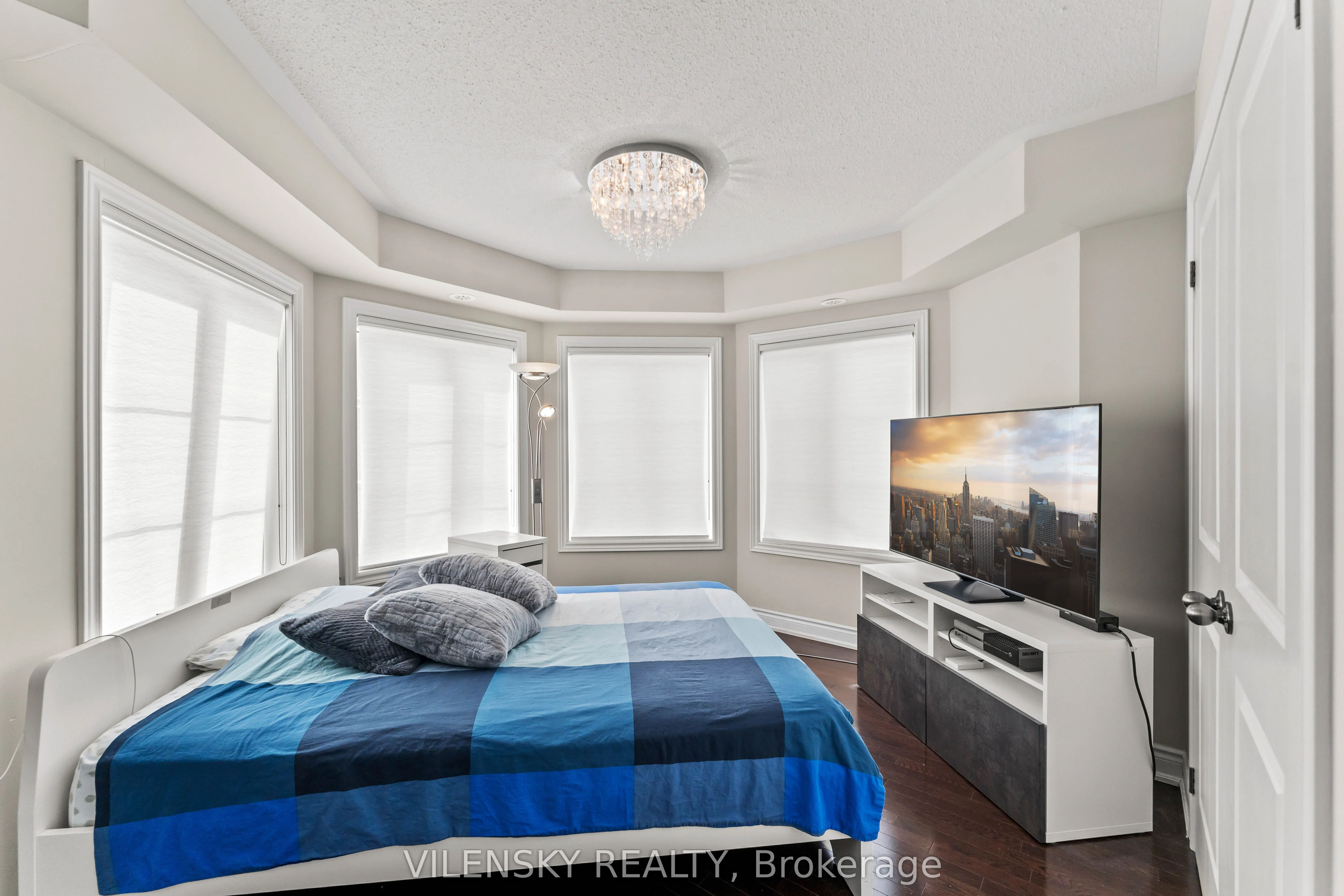 1331 Major Mackenzie Drive, #25