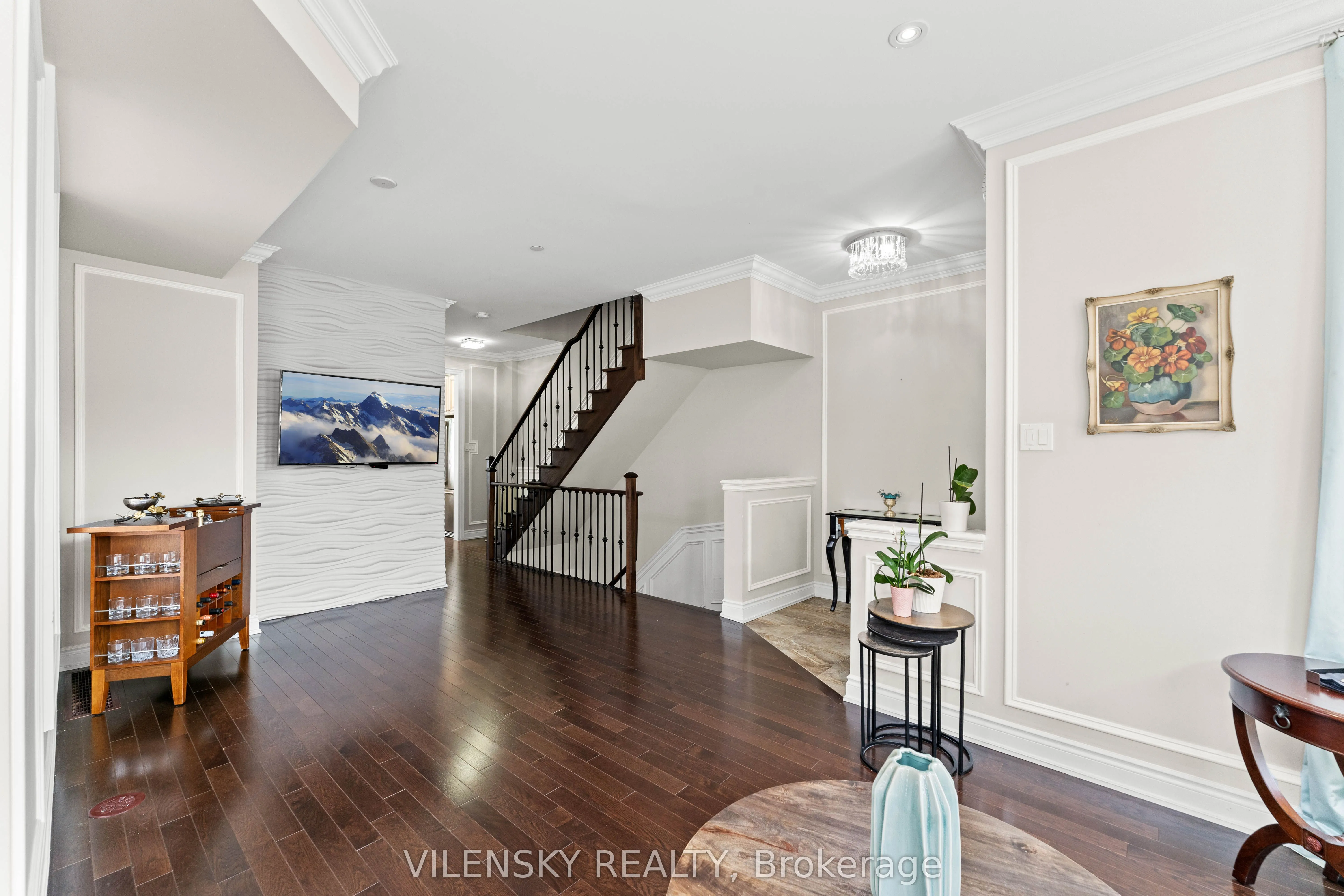 1331 Major Mackenzie Drive, #25