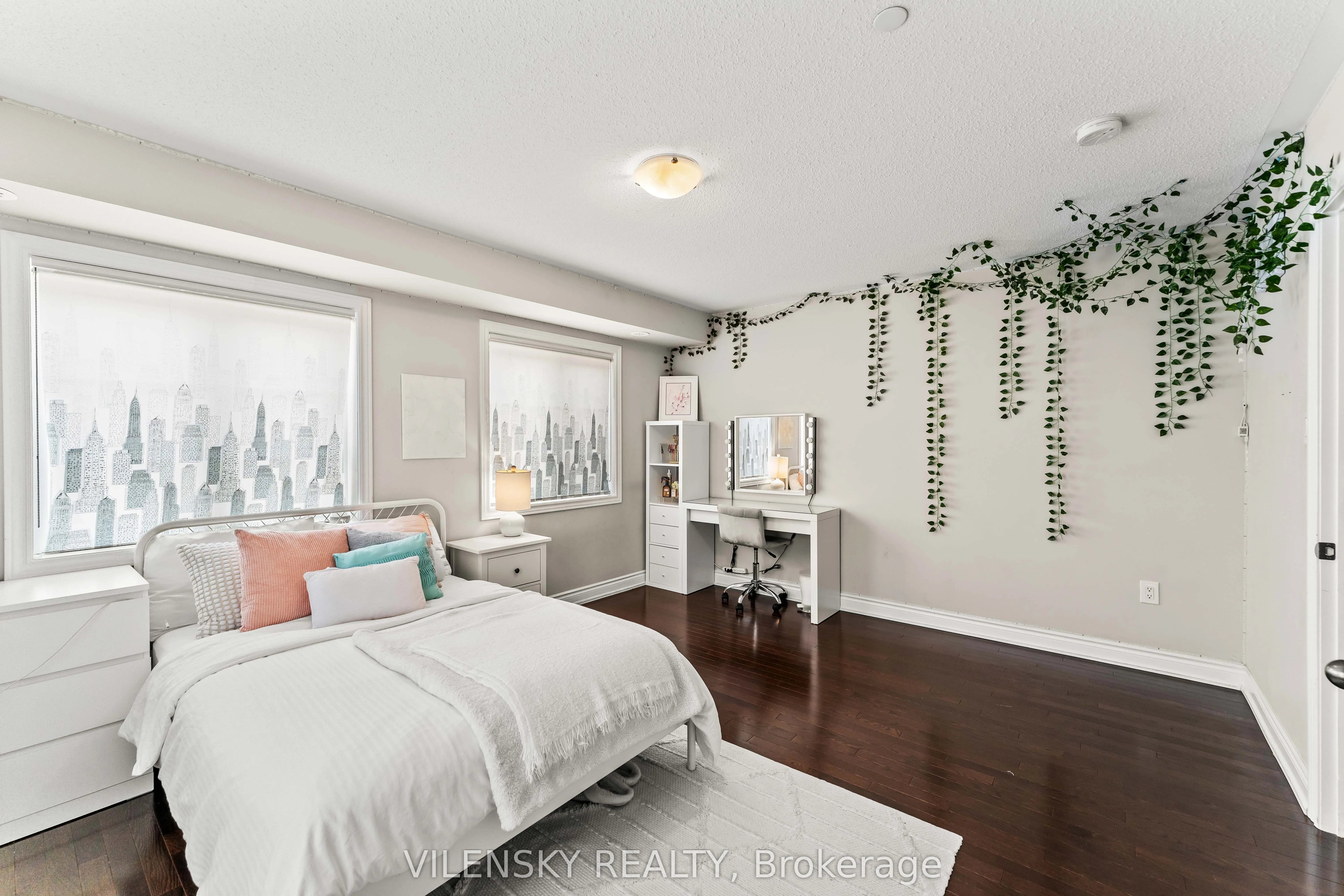 1331 Major Mackenzie Drive, #25