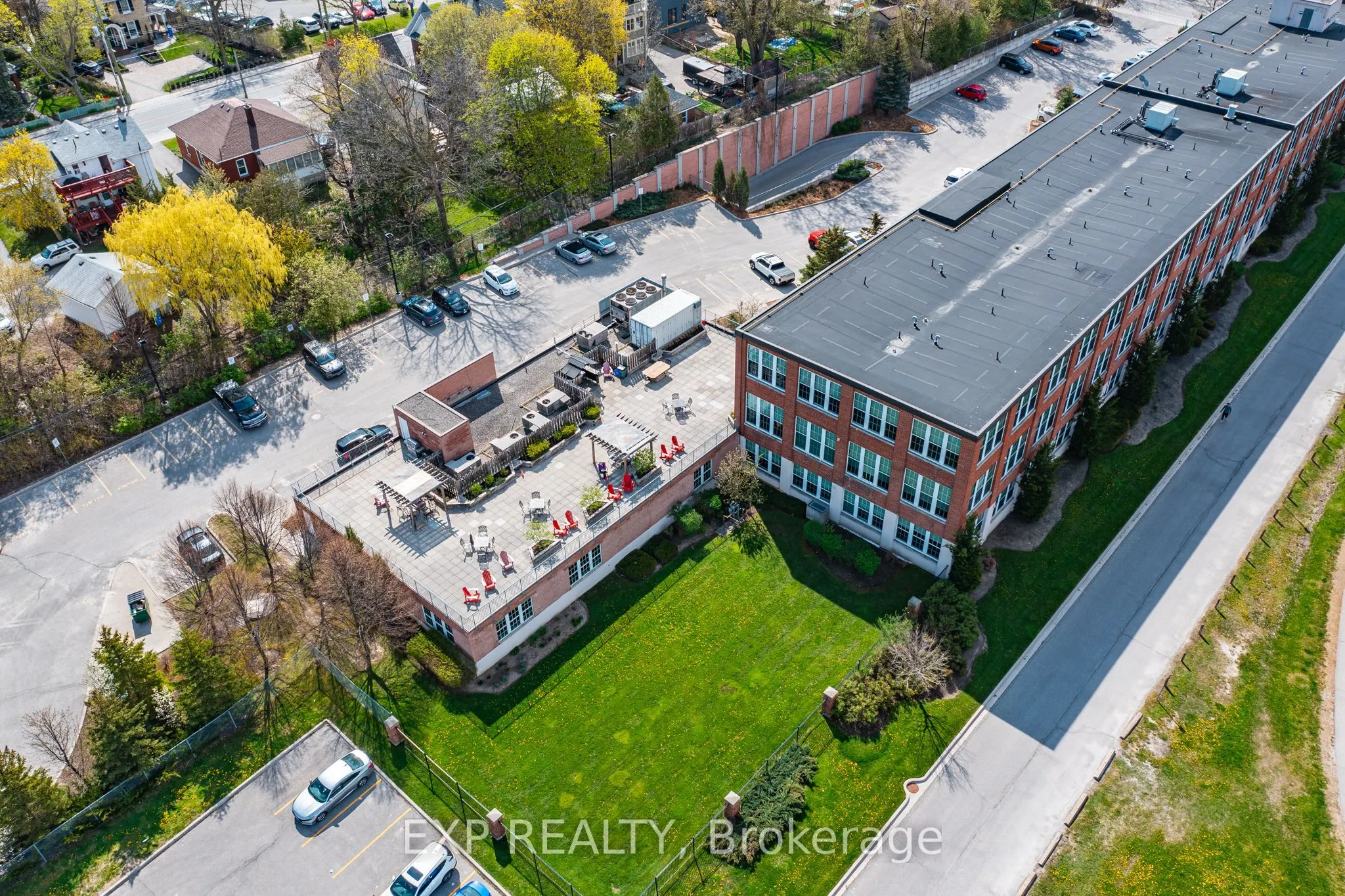543 Timothy Street, #111