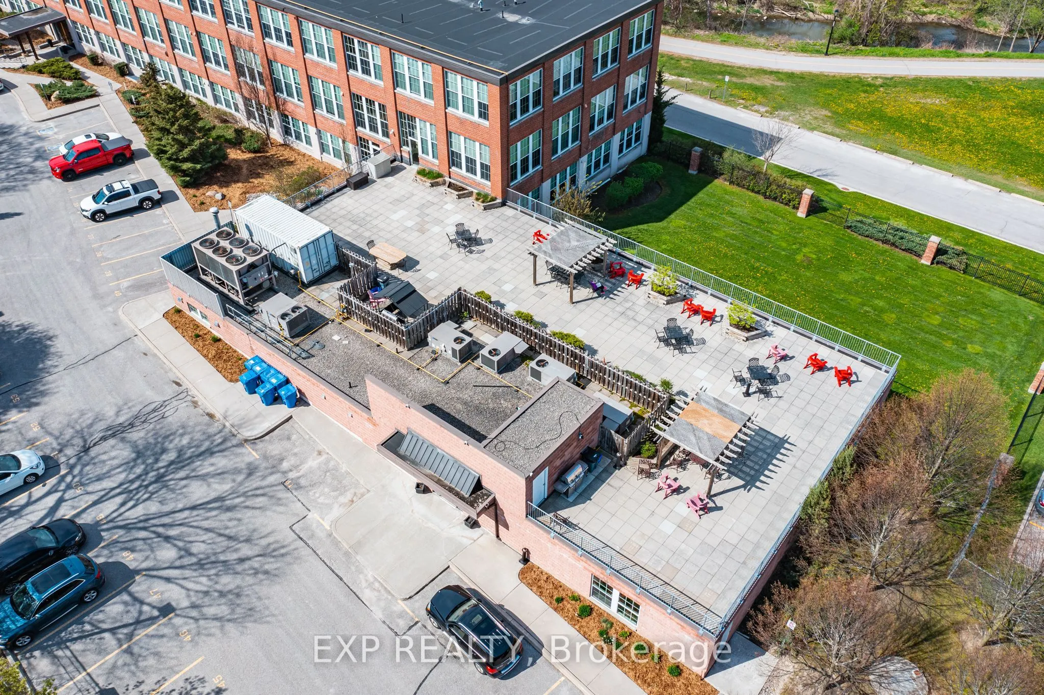 543 Timothy Street, #111