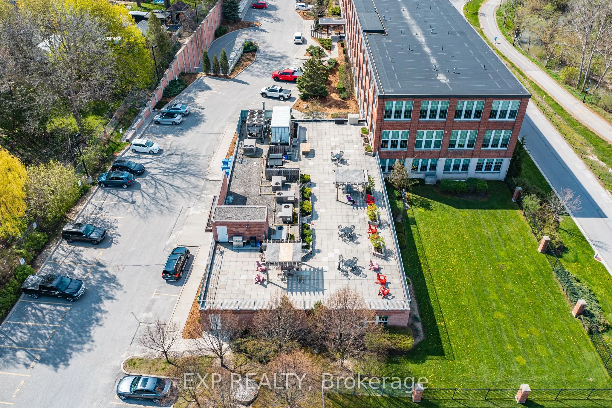 543 Timothy Street, #111