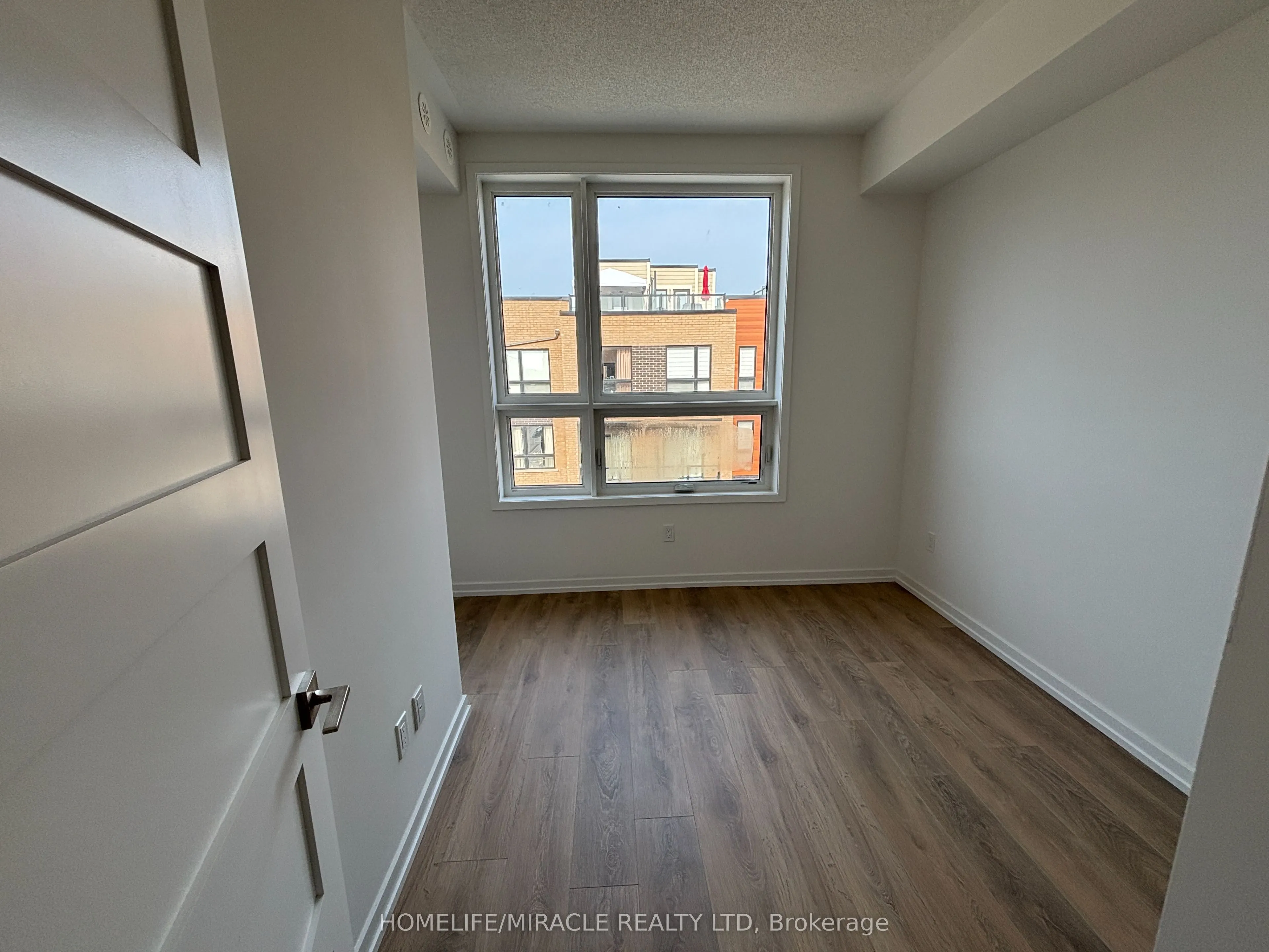 17 Lytham Green Circle, #26