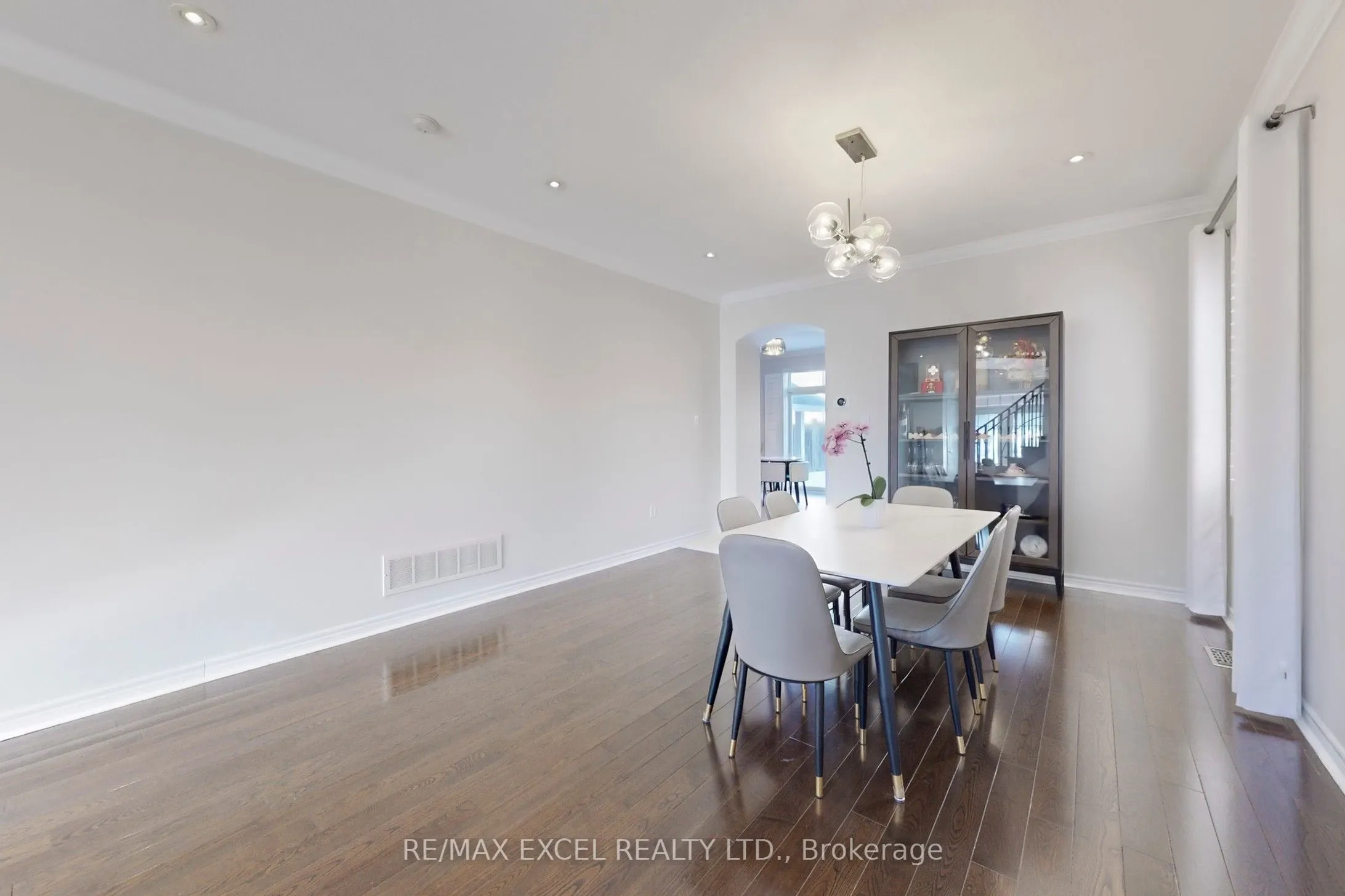 94 Waite Crescent