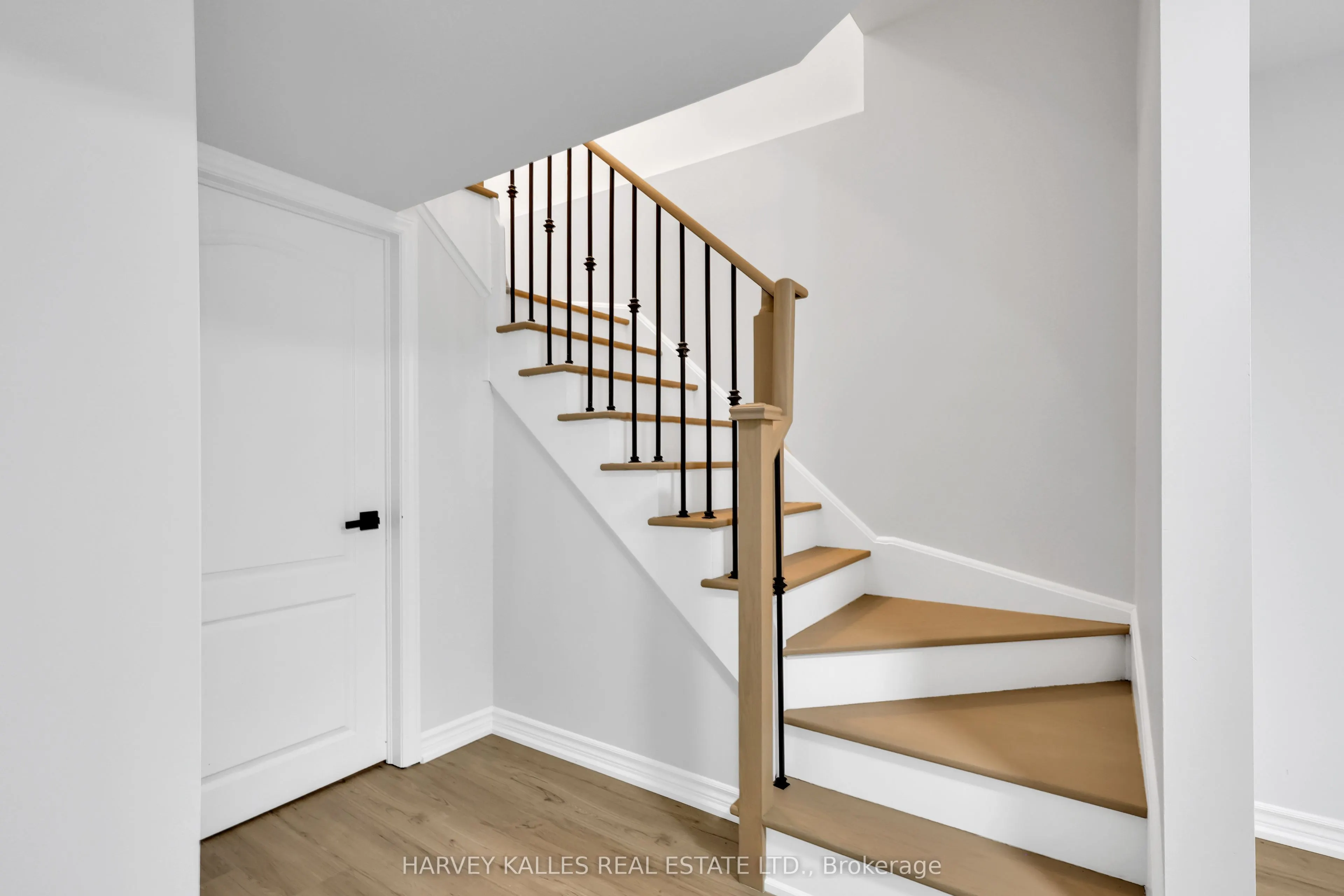 170 Boadway Crescent