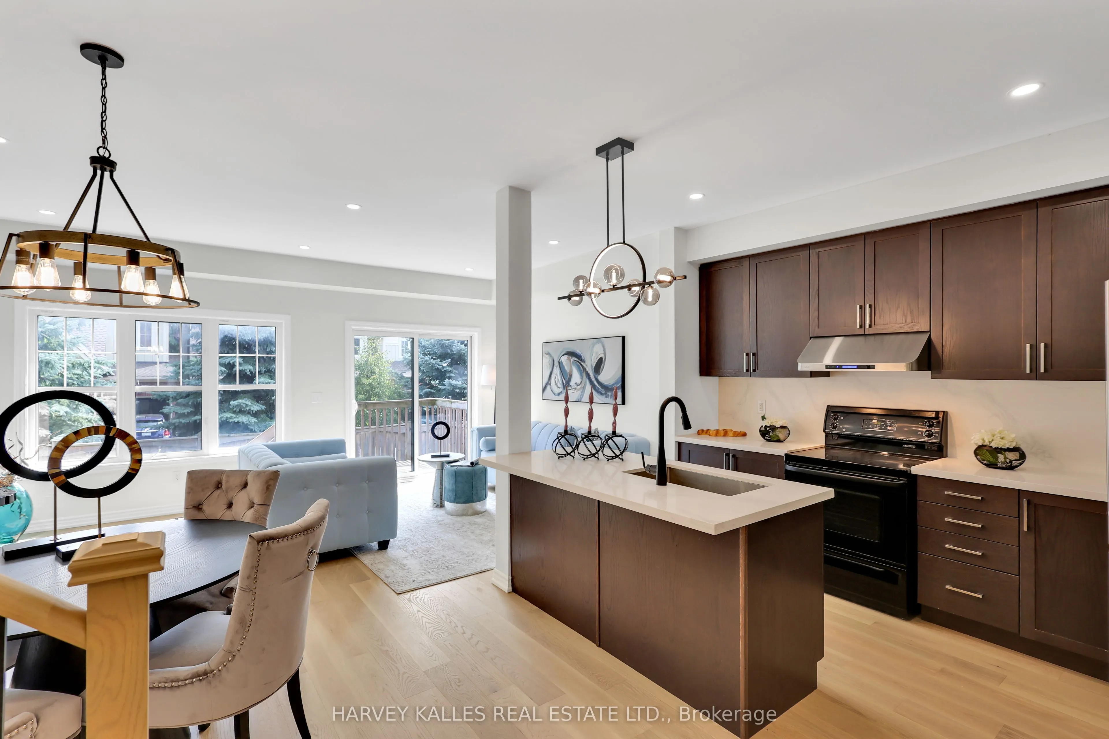 170 Boadway Crescent