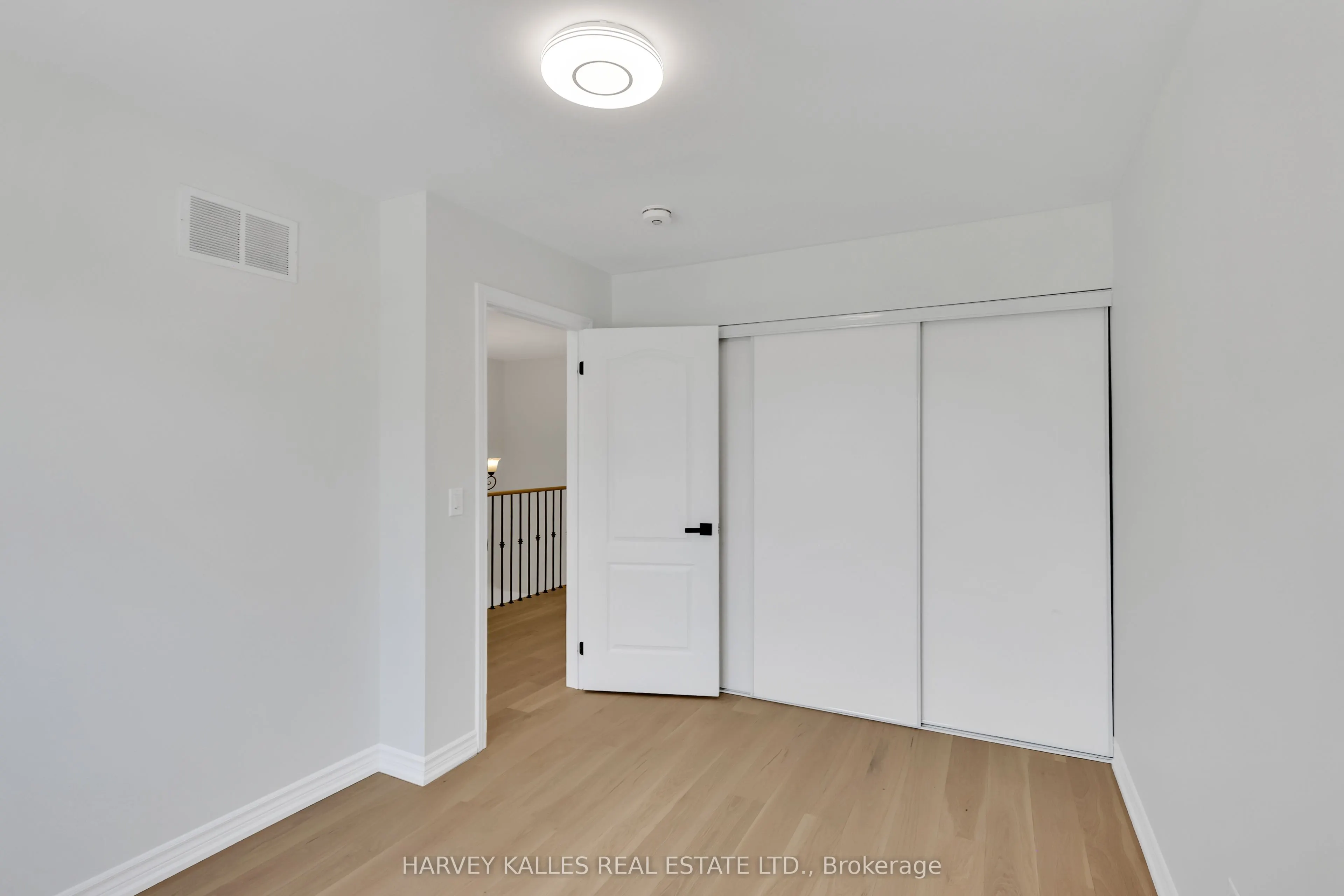 170 Boadway Crescent