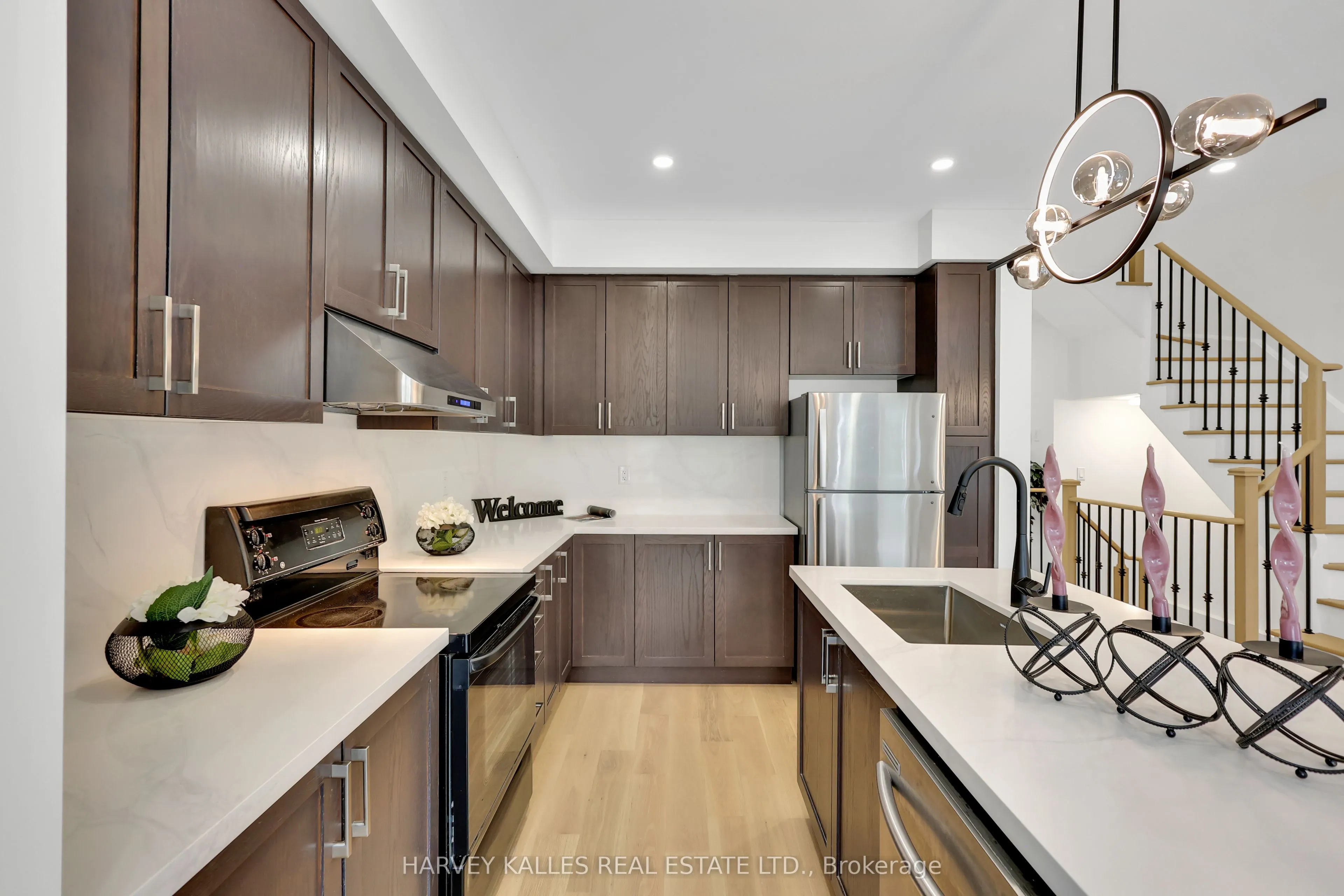 170 Boadway Crescent