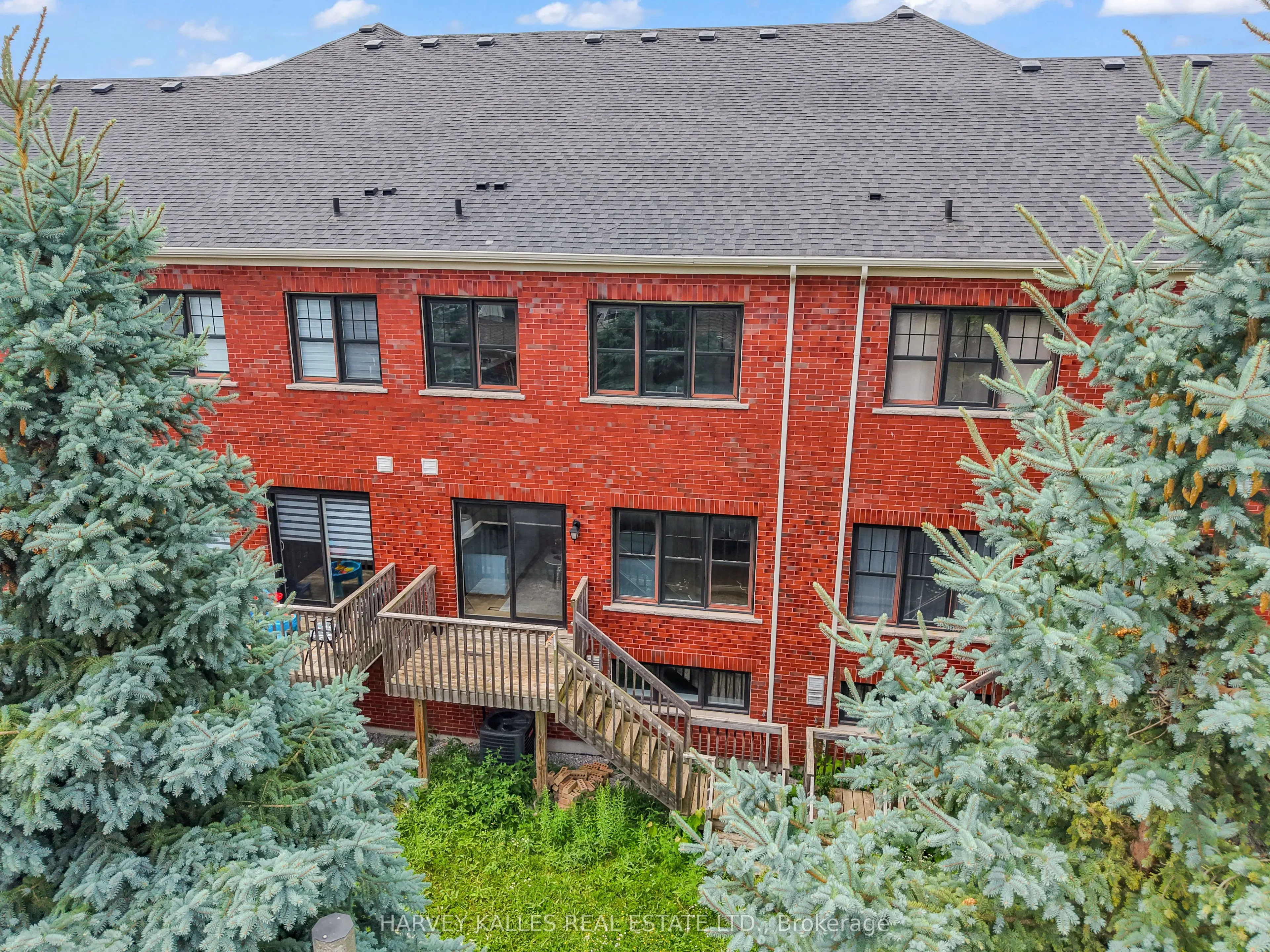 170 Boadway Crescent