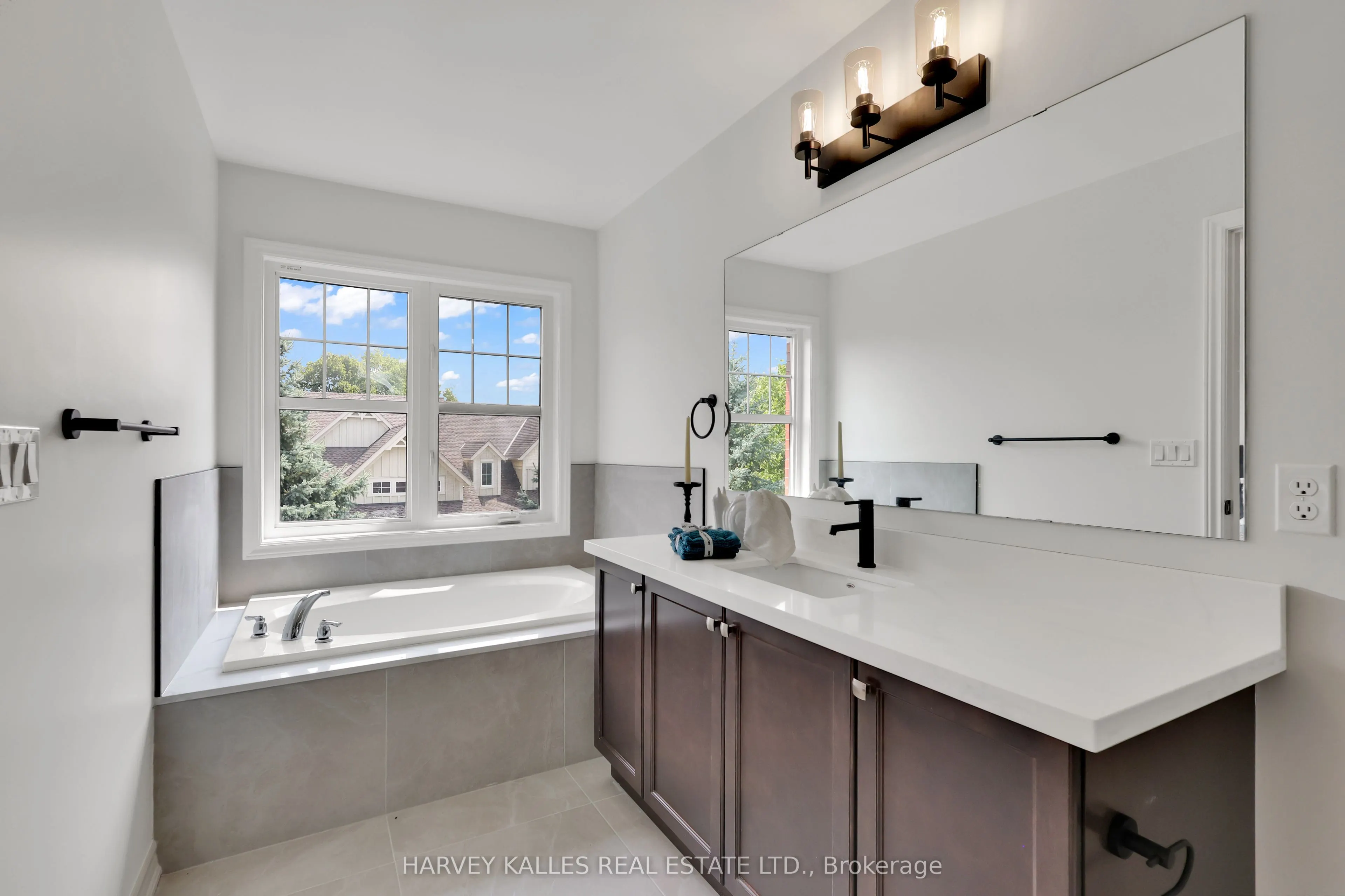 170 Boadway Crescent