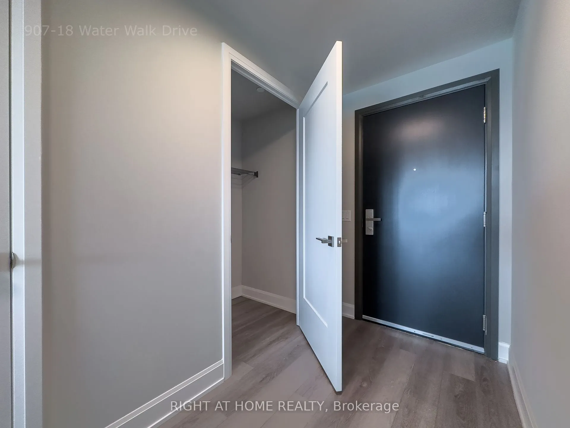 18 Water Walk Drive, #907