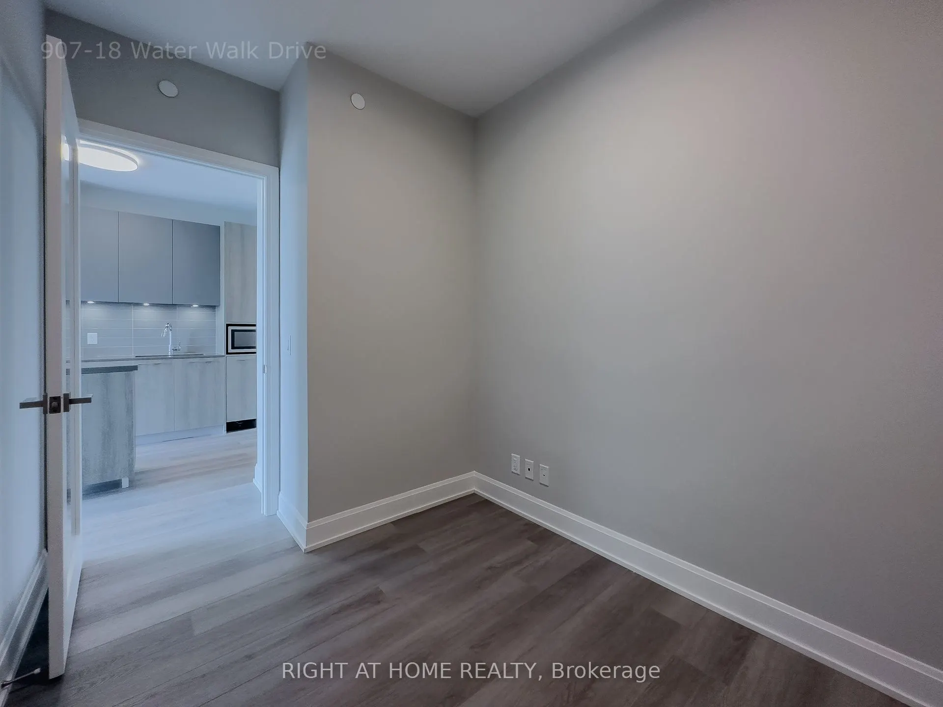 18 Water Walk Drive, #907