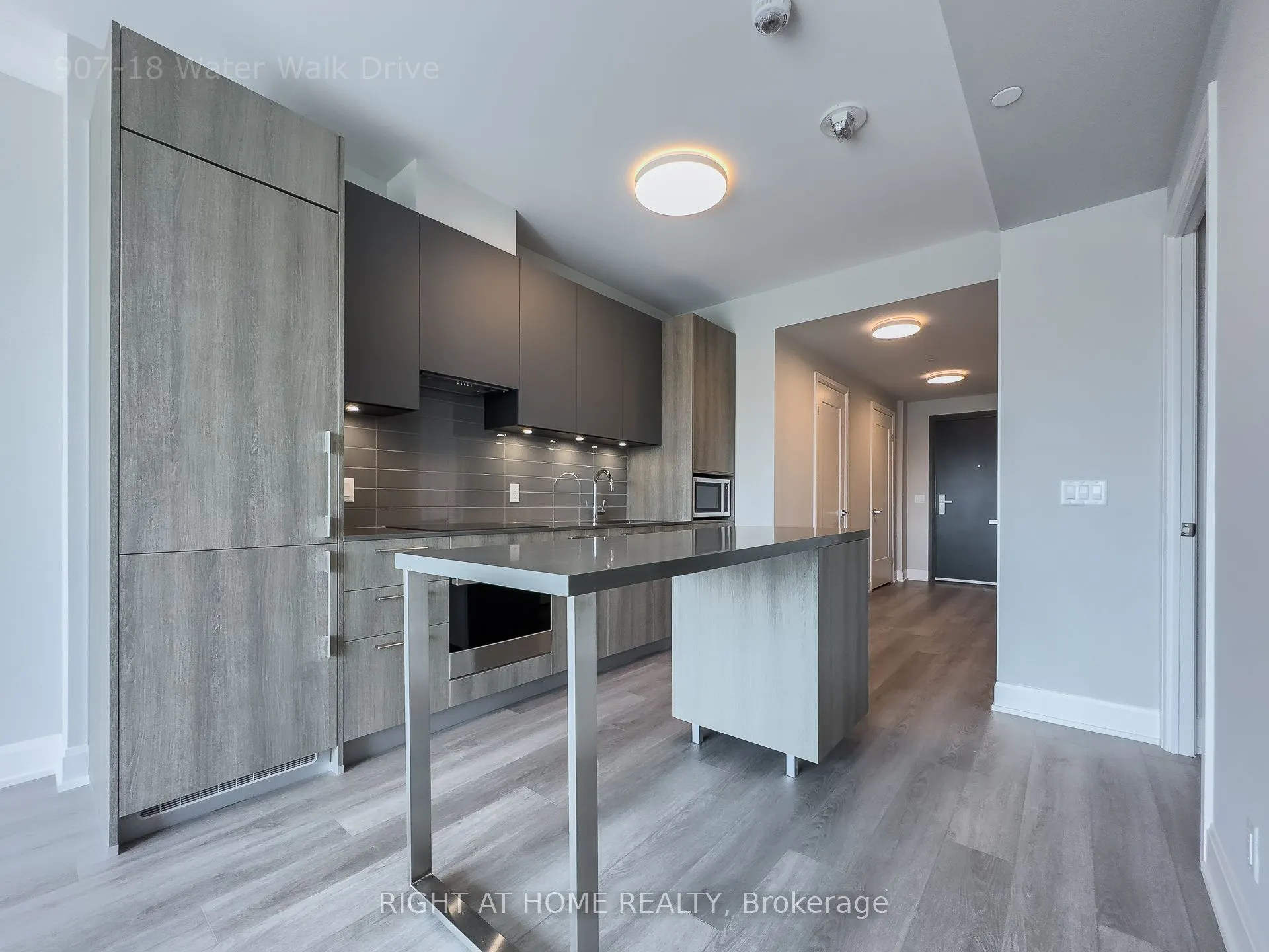 18 Water Walk Drive, #907